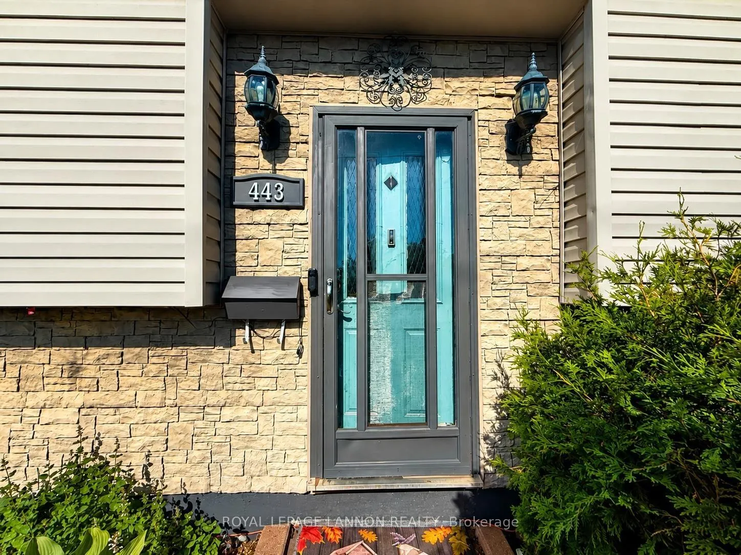 Photo 3 of 443 James Street N, Thunder Bay, Northwood Park — HOMEH