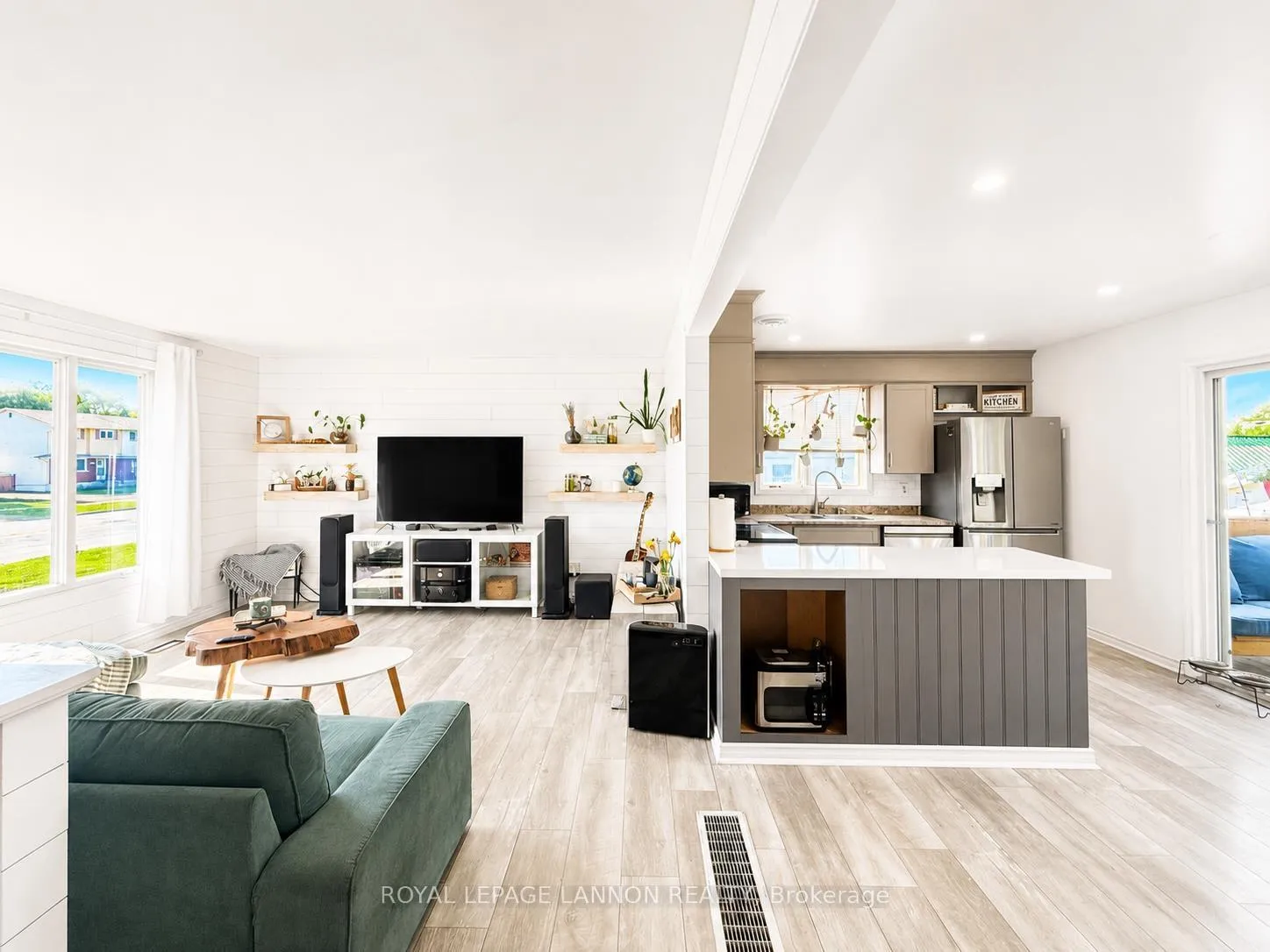 Photo 13 of 443 James Street N, Thunder Bay, Northwood Park — HOMEH