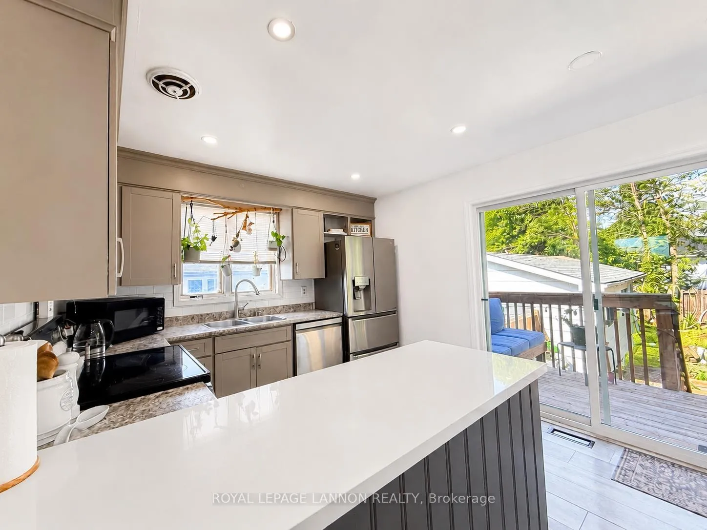 Photo 16 of 443 James Street N, Thunder Bay, Northwood Park — HOMEH