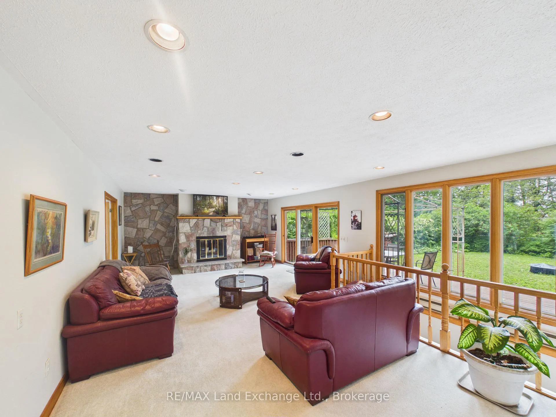 Photo 7 of 28 Penetangore Row S, Huron-Kinloss — HOMEH