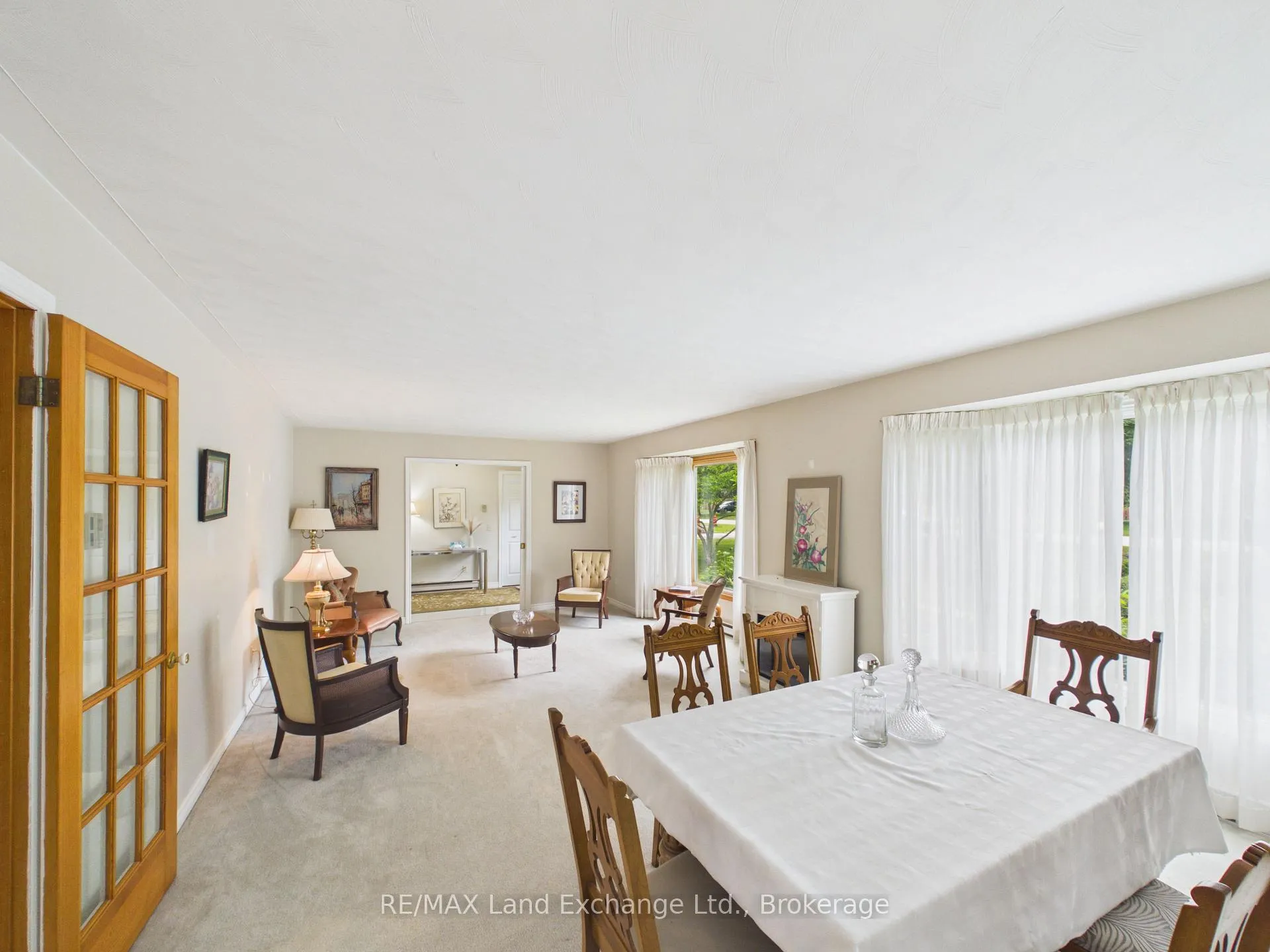 Photo 10 of 28 Penetangore Row S, Huron-Kinloss — HOMEH