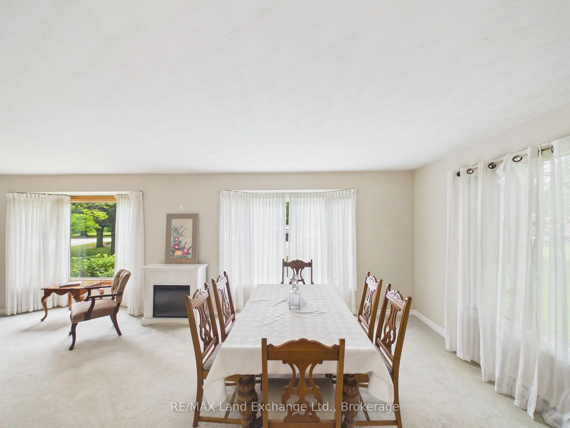 Photo 11 of 28 Penetangore Row S, Huron-Kinloss — HOMEH
