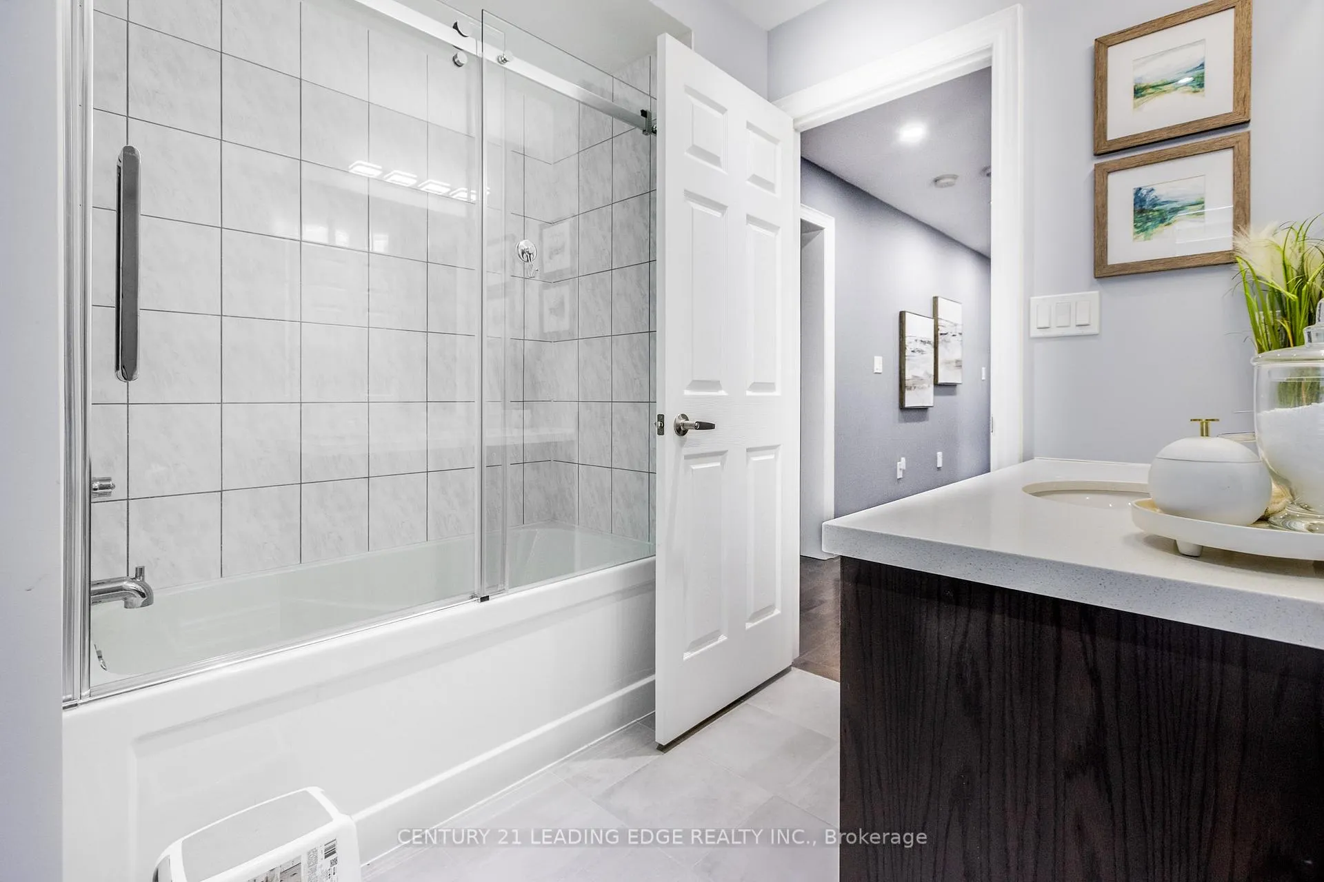 Photo 35 of 228 Fleetwood Drive, Oshawa, Eastdale — HOMEH