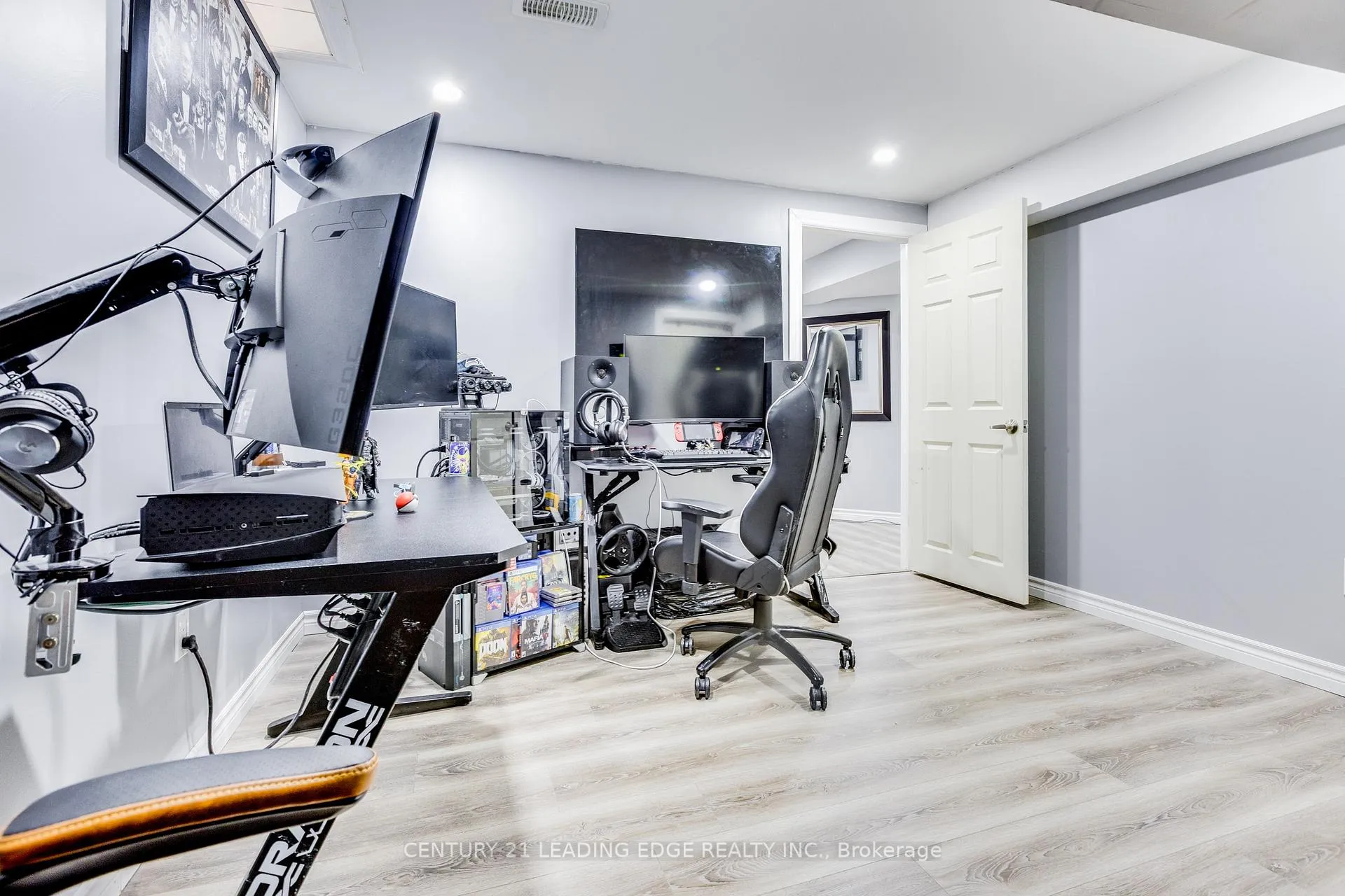 Photo 43 of 228 Fleetwood Drive, Oshawa, Eastdale — HOMEH