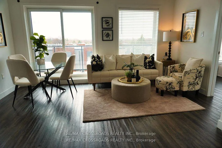 Photo 3 of Unit 308, 408 Dundas Street, Cambridge, Christopher-Champlain — HOMEH