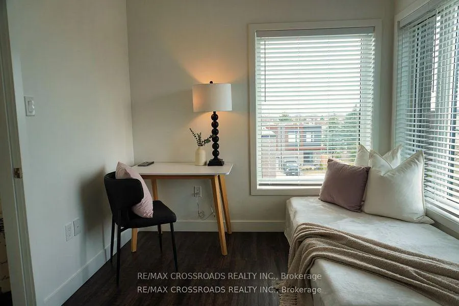 Photo 6 of Unit 308, 408 Dundas Street, Cambridge, Christopher-Champlain — HOMEH