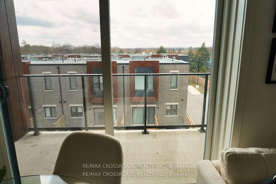 Photo 13 of Unit 308, 408 Dundas Street, Cambridge, Christopher-Champlain — HOMEH