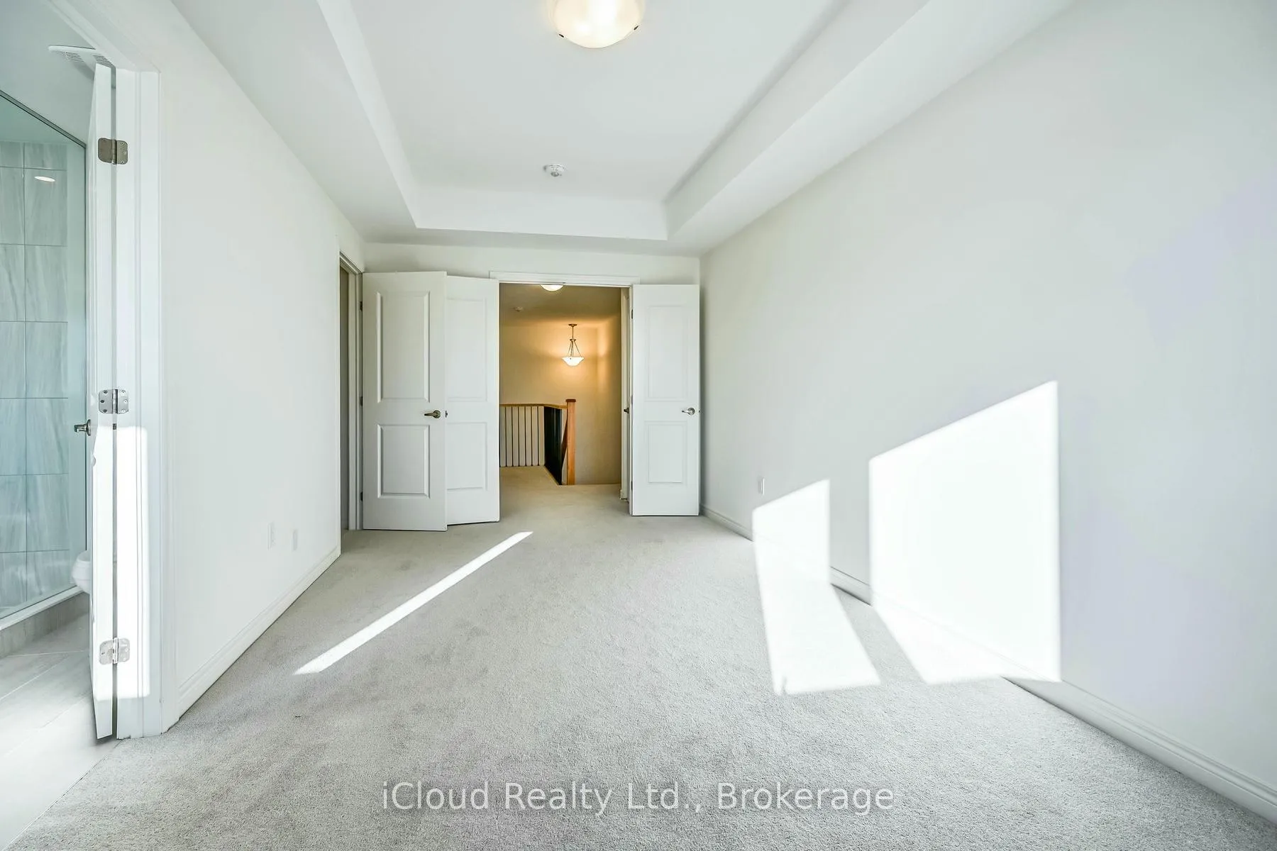 Photo 15 of 111 Picardy Drive, Hamilton, Stoney Creek — HOMEH