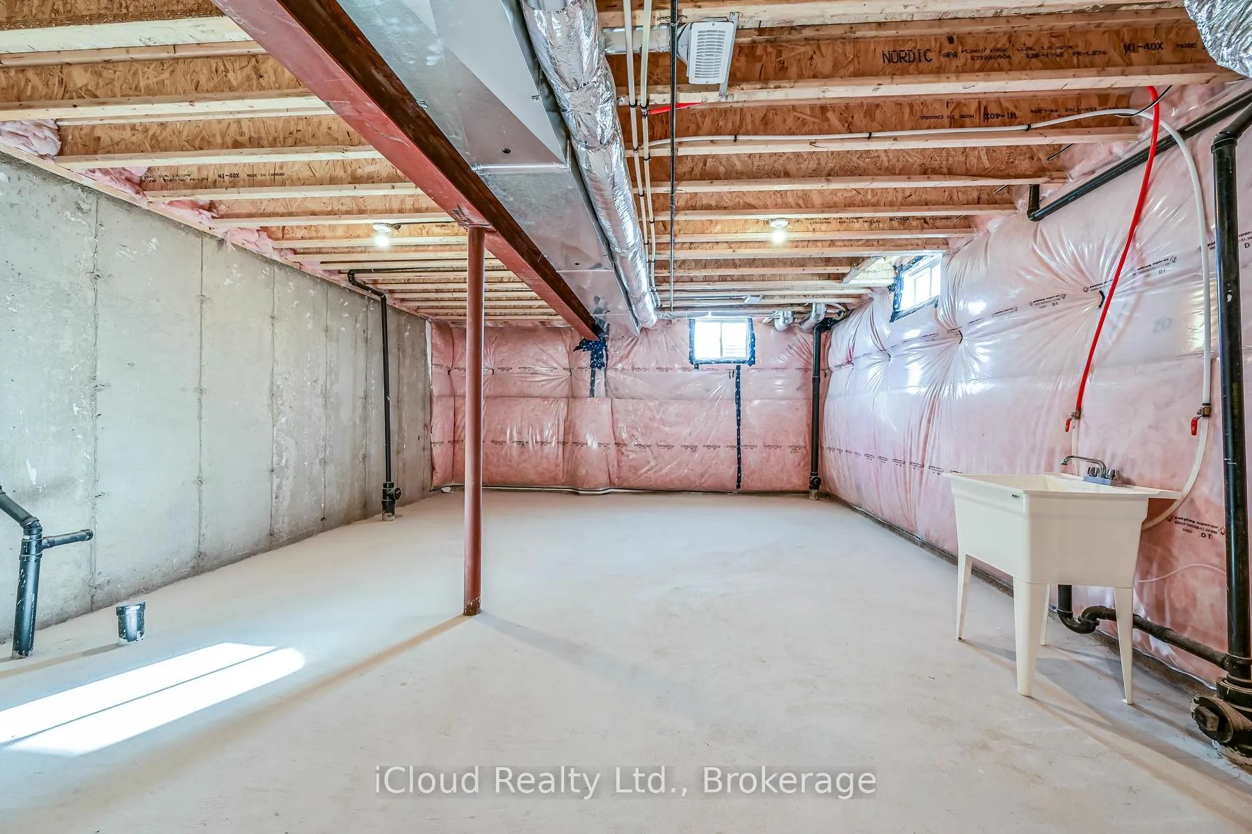 Photo 28 of 111 Picardy Drive, Hamilton, Stoney Creek — HOMEH