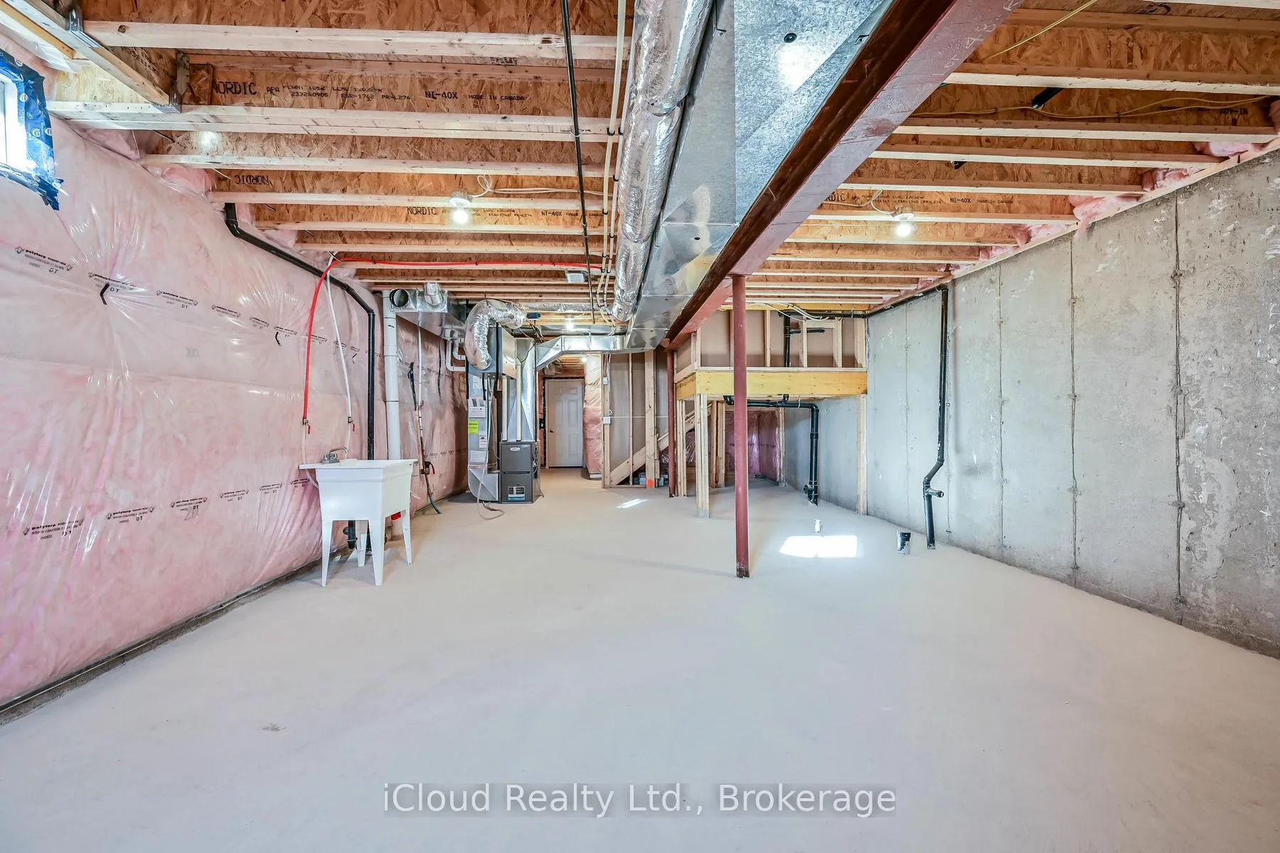 Photo 29 of 111 Picardy Drive, Hamilton, Stoney Creek — HOMEH