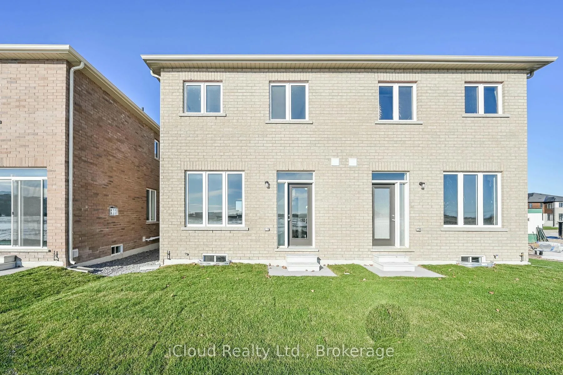 Photo 30 of 111 Picardy Drive, Hamilton, Stoney Creek — HOMEH