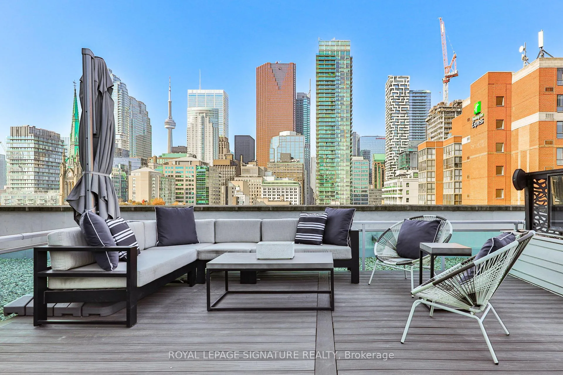 Photo 3 of Unit 902, 112 George Street, Toronto, Moss Park — HOMEH