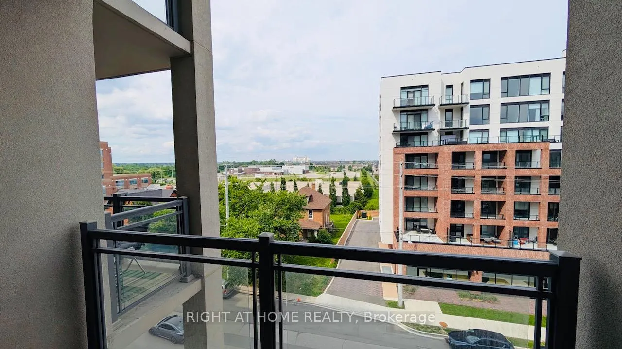Photo 12 of Unit 518, 2486 Old Bronte Road, Oakville, Westmount — HOMEH
