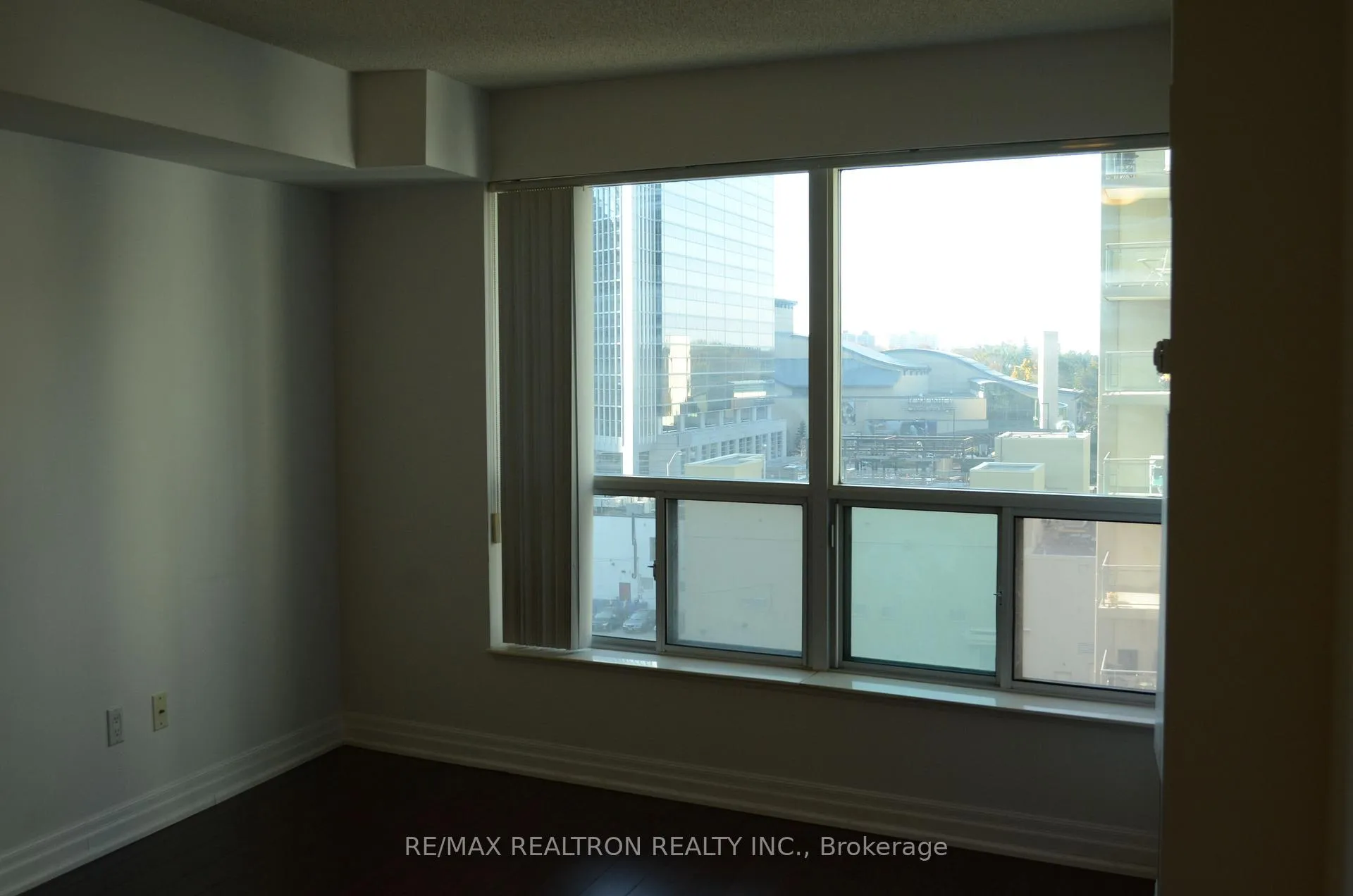 Photo 2 of Unit 801, 188 Doris Avenue, North York, Willowdale East — HOMEH