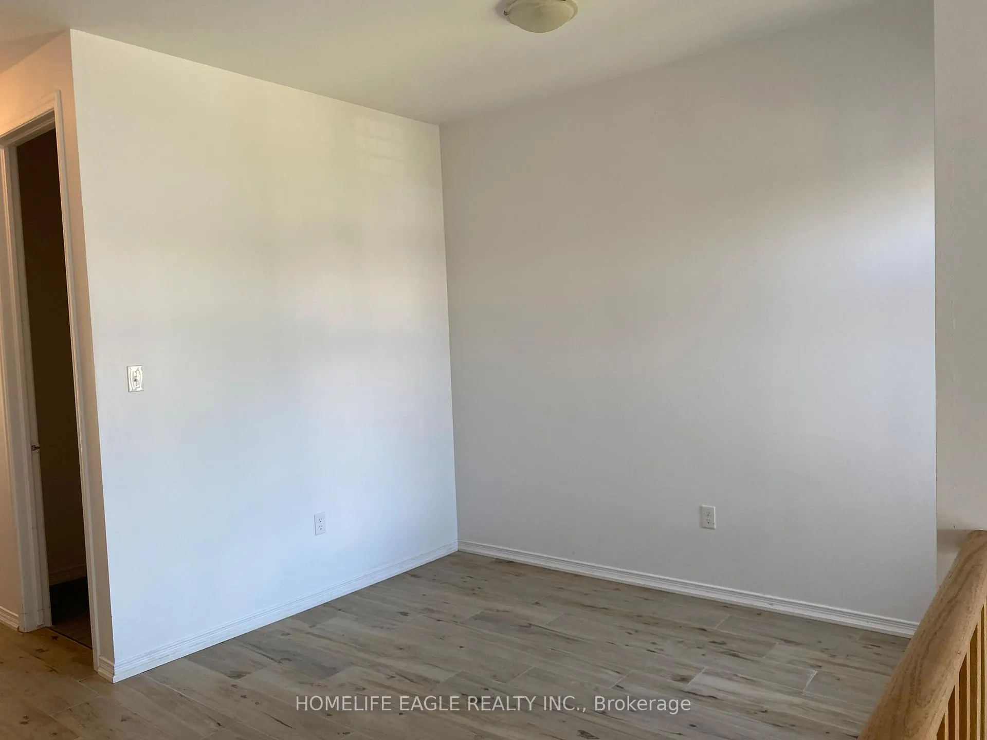 Photo 10 of 126 Isabella Drive, Orillia — HOMEH