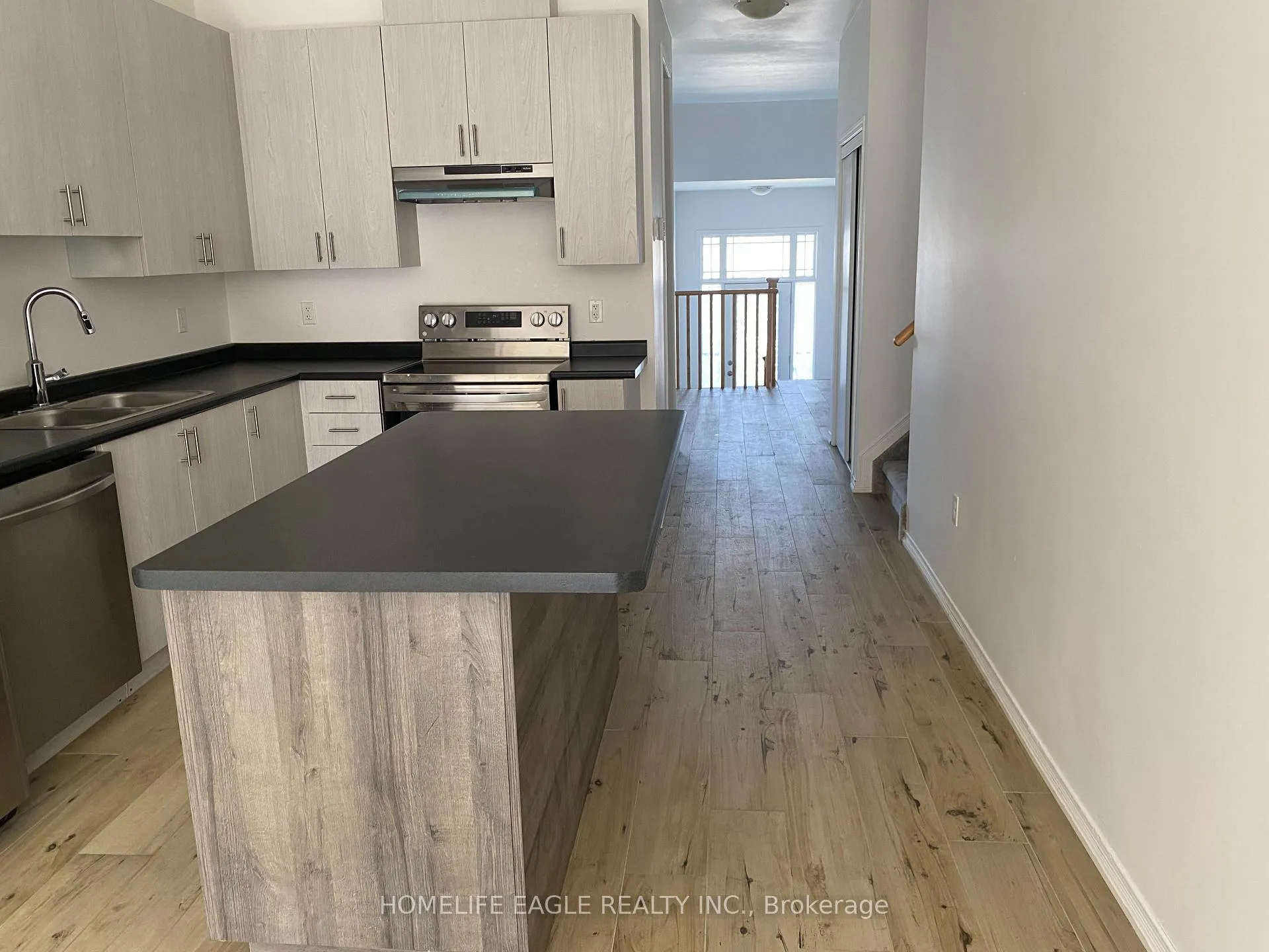 Photo 15 of 126 Isabella Drive, Orillia — HOMEH