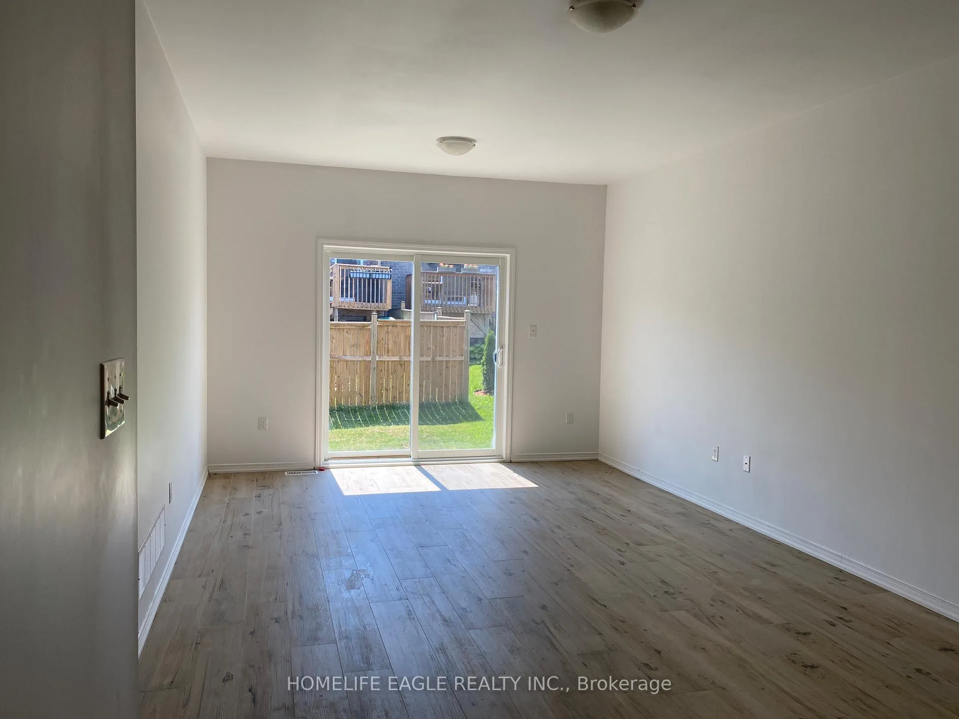 Photo 24 of 126 Isabella Drive, Orillia — HOMEH