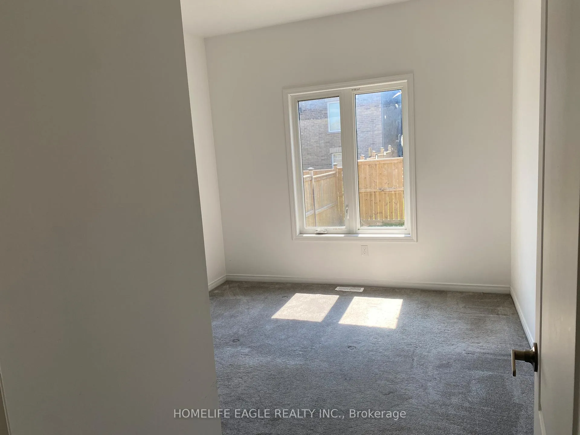 Photo 37 of 126 Isabella Drive, Orillia — HOMEH