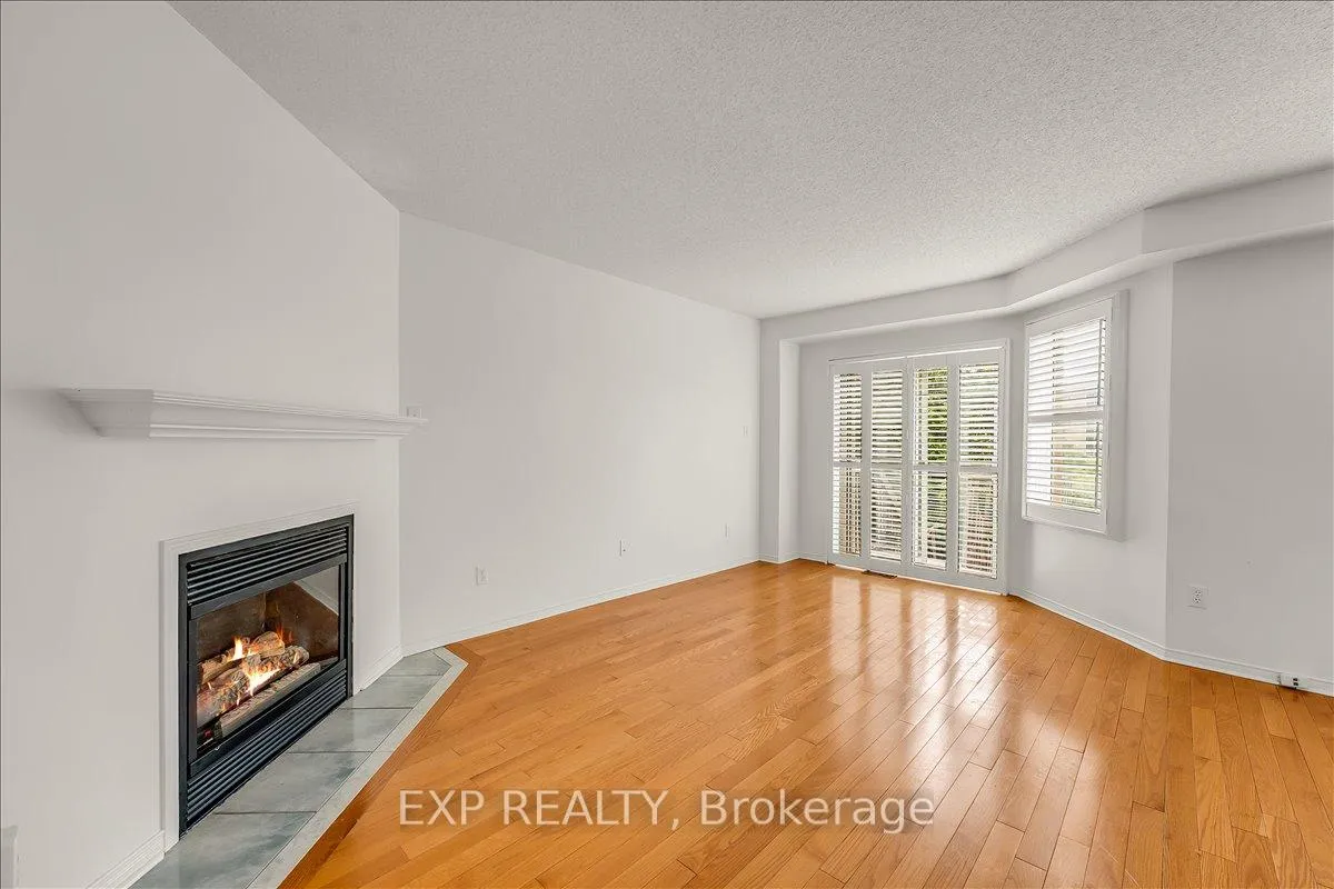 Photo 10 of 2260 Arbourview Drive, Oakville, Westmount — HOMEH