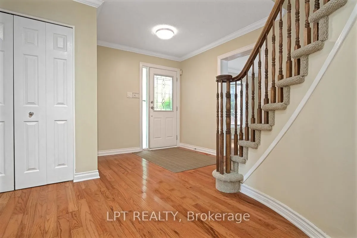 Photo 3 of 61 Shetland Way, Ottawa, Kanata - Bridlewood — HOMEH
