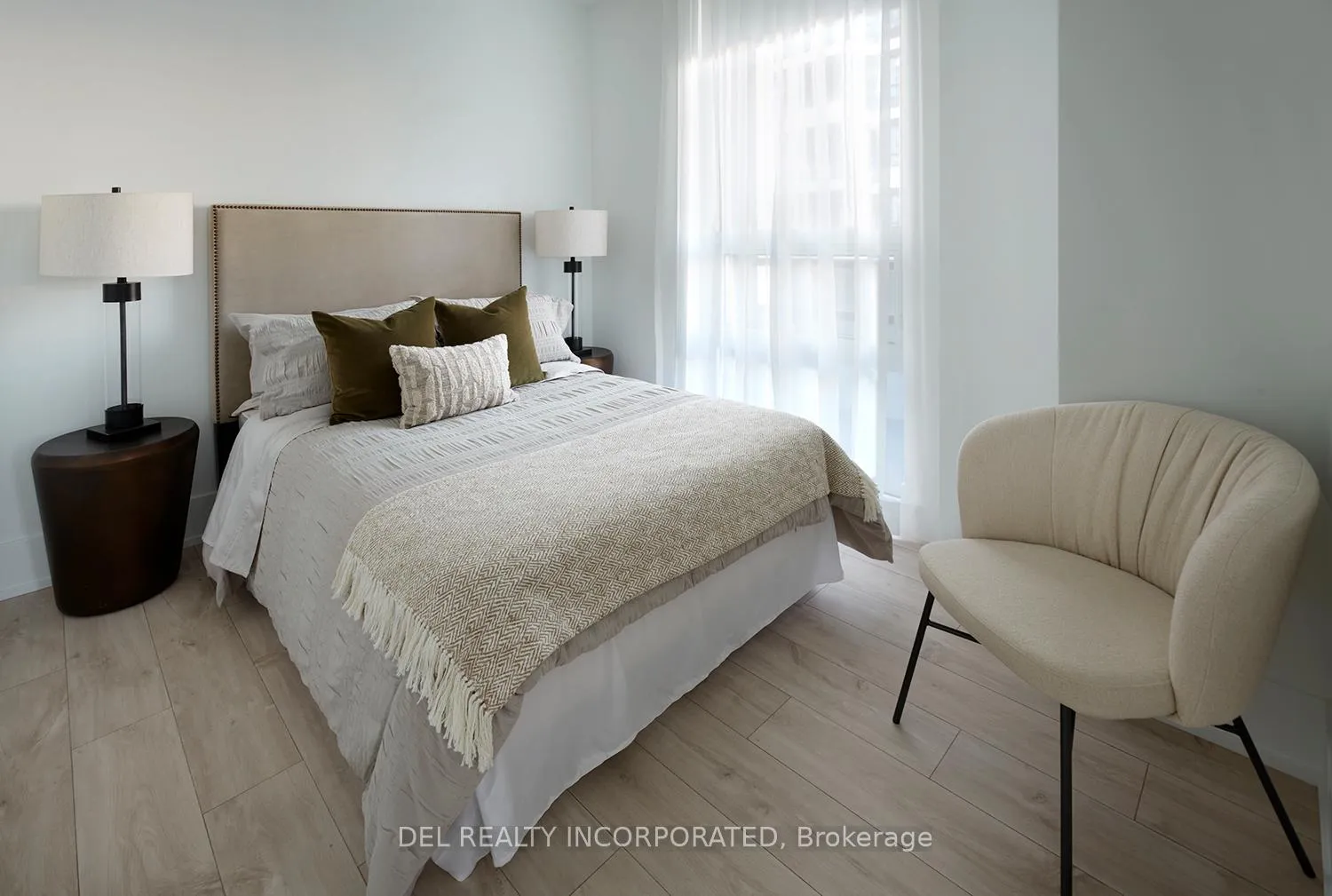 Photo 4 of Unit 404, 115 Denison Avenue, Toronto, Kensington-Chinatown — HOMEH