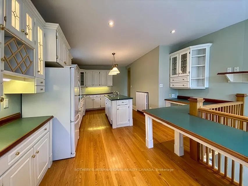 Photo 9 of Unit Main + Lower, 21 Melgund Road, Toronto, Casa Loma — HOMEH