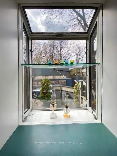 Photo 11 of Unit Main + Lower, 21 Melgund Road, Toronto, Casa Loma — HOMEH