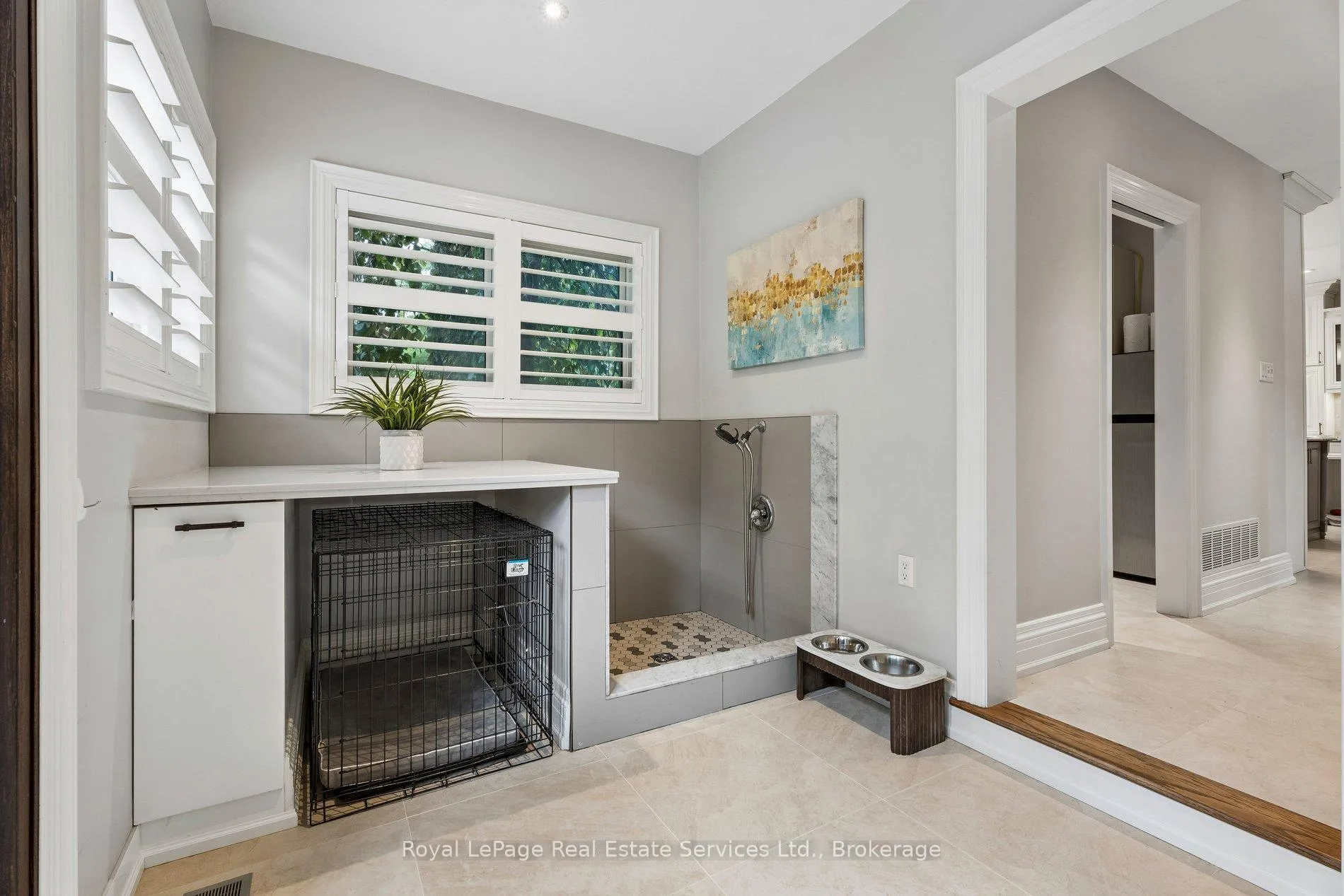 Photo 7 of 1 Stonebury Place, Hamilton, Rural Flamborough — HOMEH