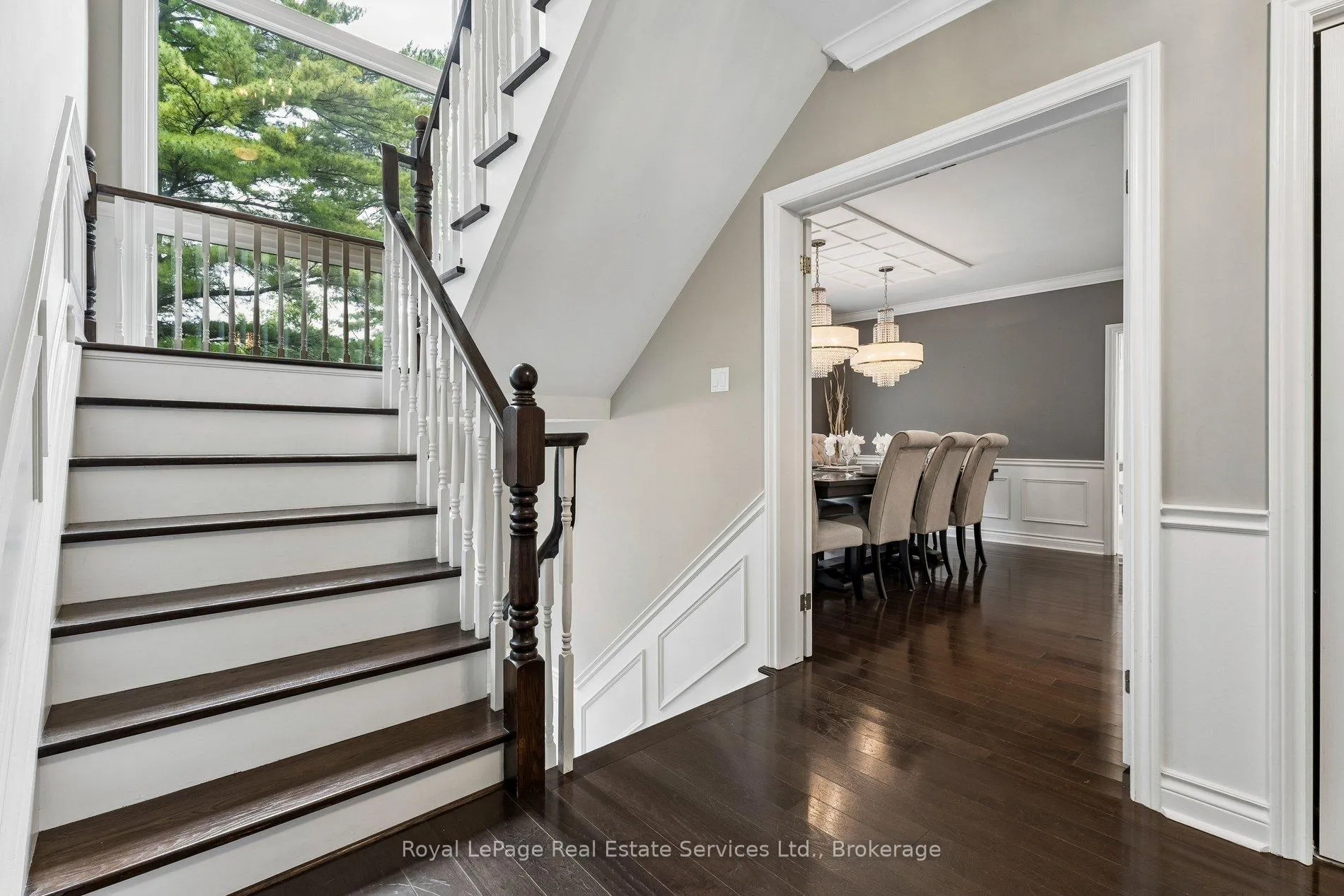 Photo 10 of 1 Stonebury Place, Hamilton, Rural Flamborough — HOMEH