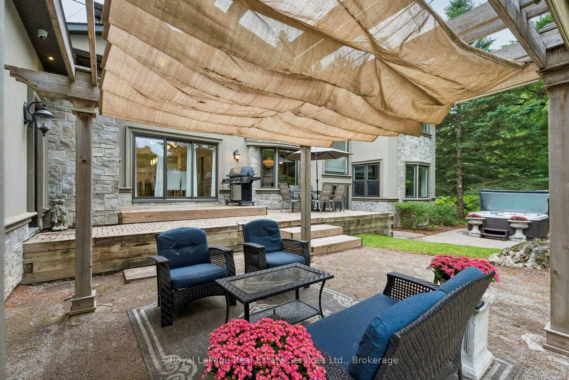 Photo 46 of 1 Stonebury Place, Hamilton, Rural Flamborough — HOMEH