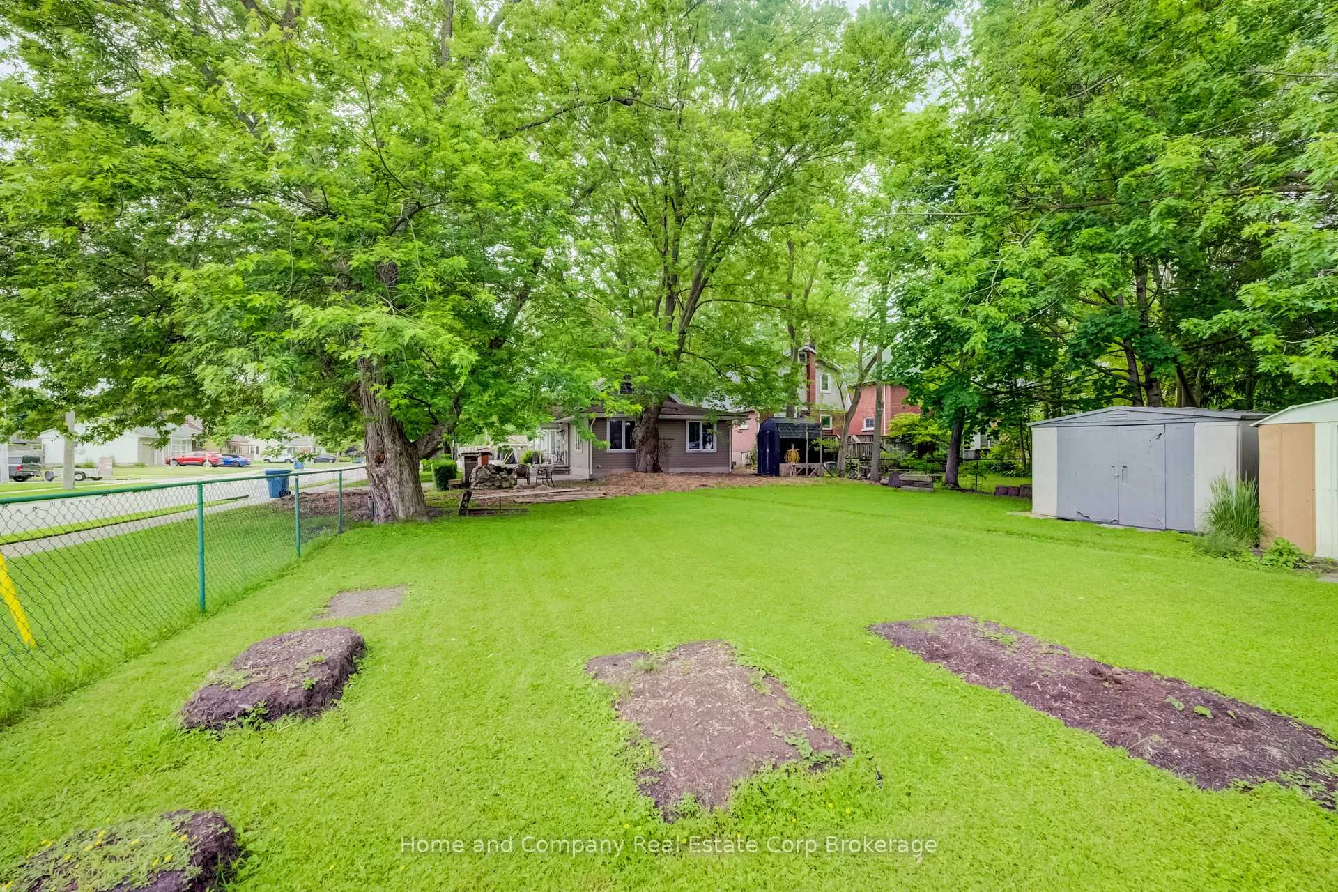 Photo 33 of 122 Brydges Street, Stratford — HOMEH