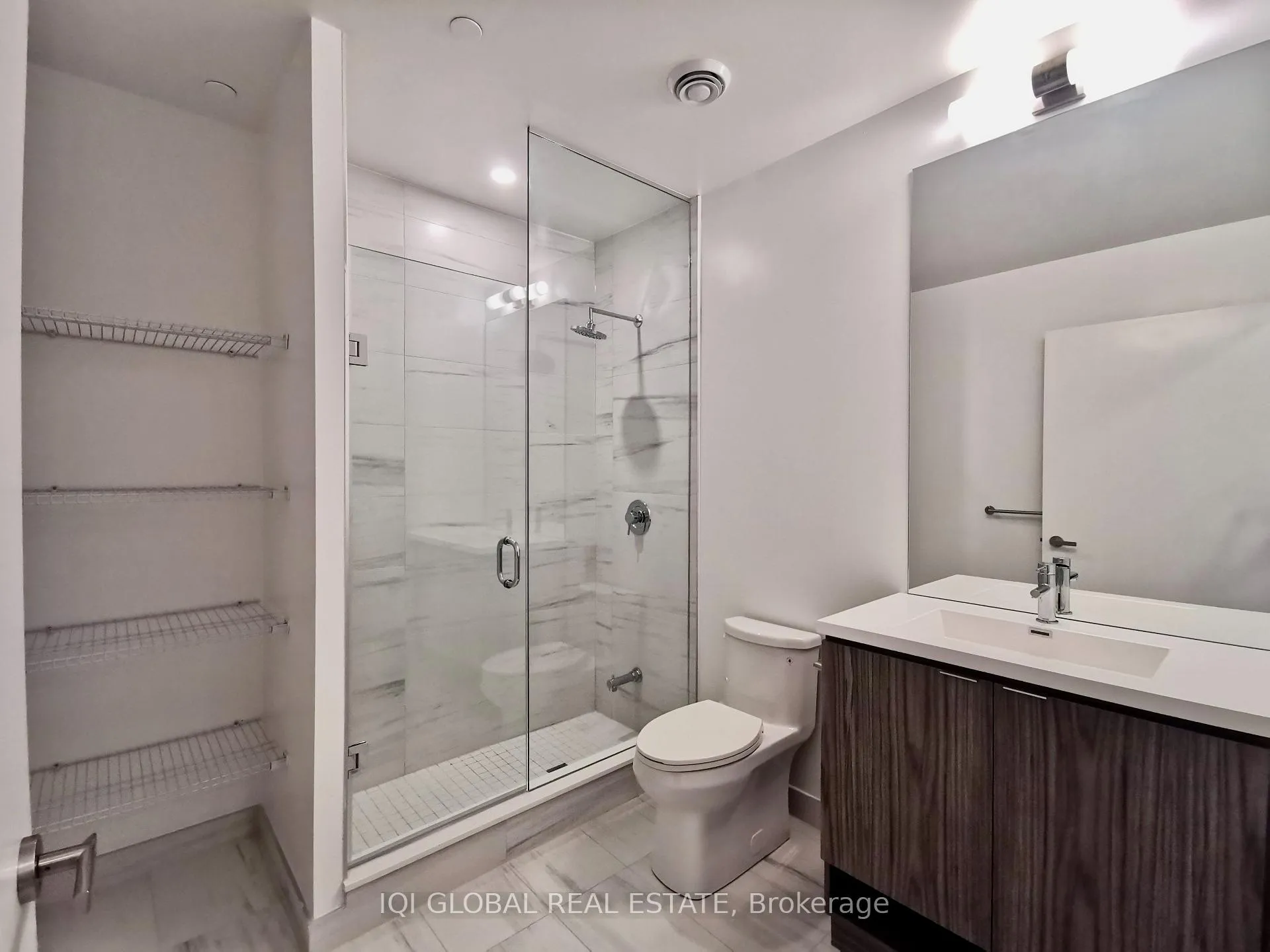 Photo 15 of Unit 1507, 55 Cooper Street, Toronto, Waterfront Communities — HOMEH