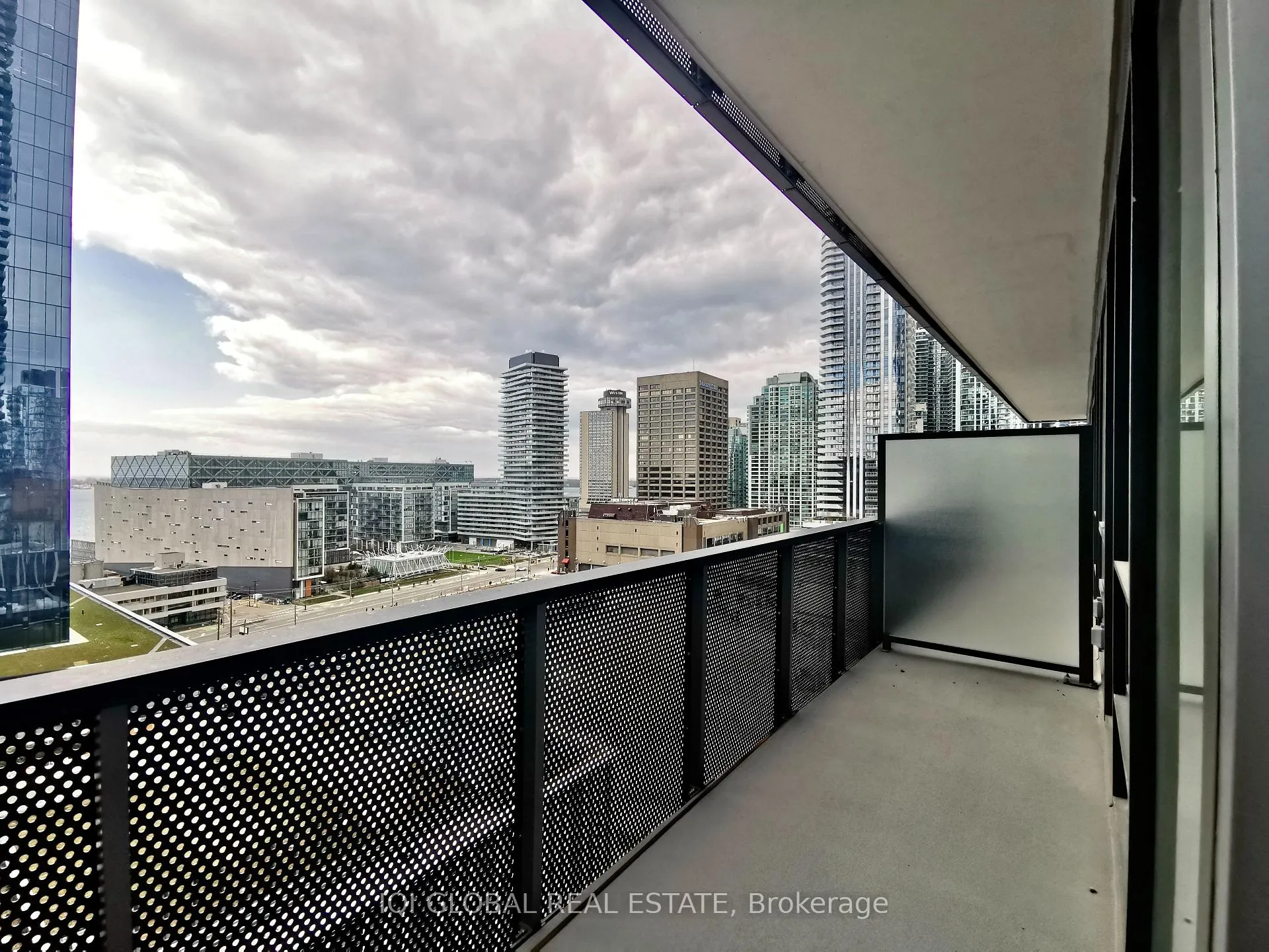 Photo 20 of Unit 1507, 55 Cooper Street, Toronto, Waterfront Communities — HOMEH
