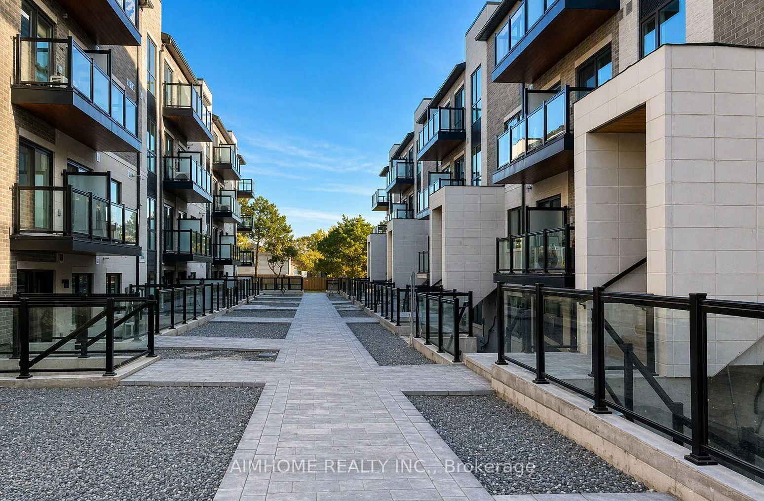 Photo 2 of Unit B112, 50 Morecambe Gate, Scarborough, L'Amoreaux — HOMEH