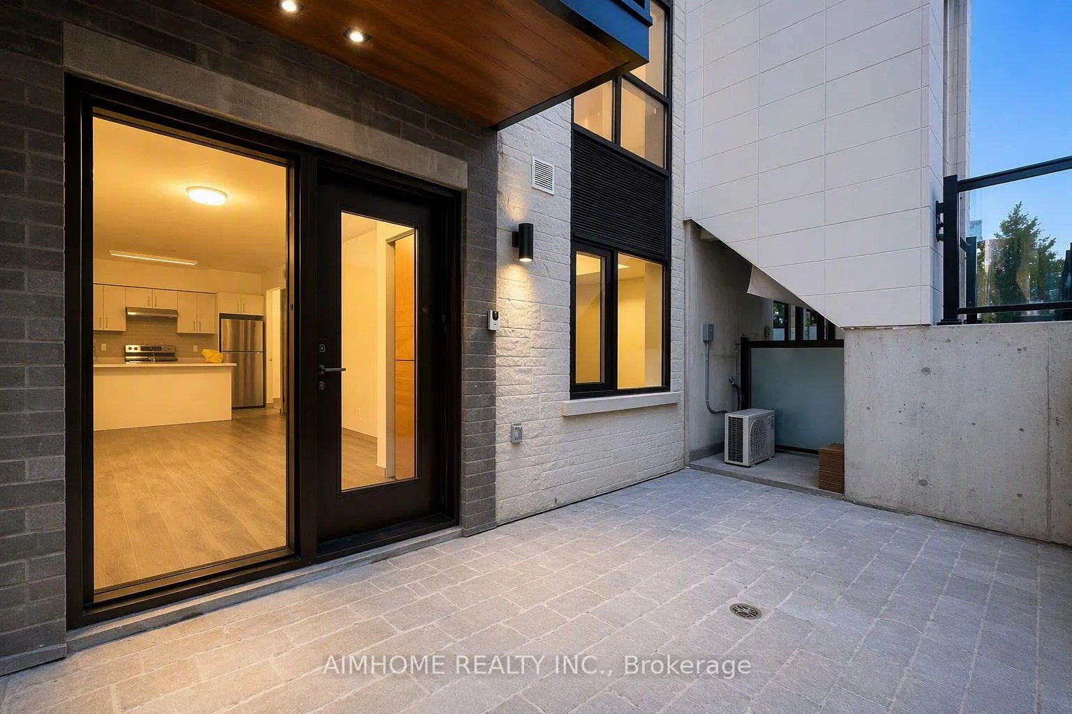 Photo 4 of Unit B112, 50 Morecambe Gate, Scarborough, L'Amoreaux — HOMEH