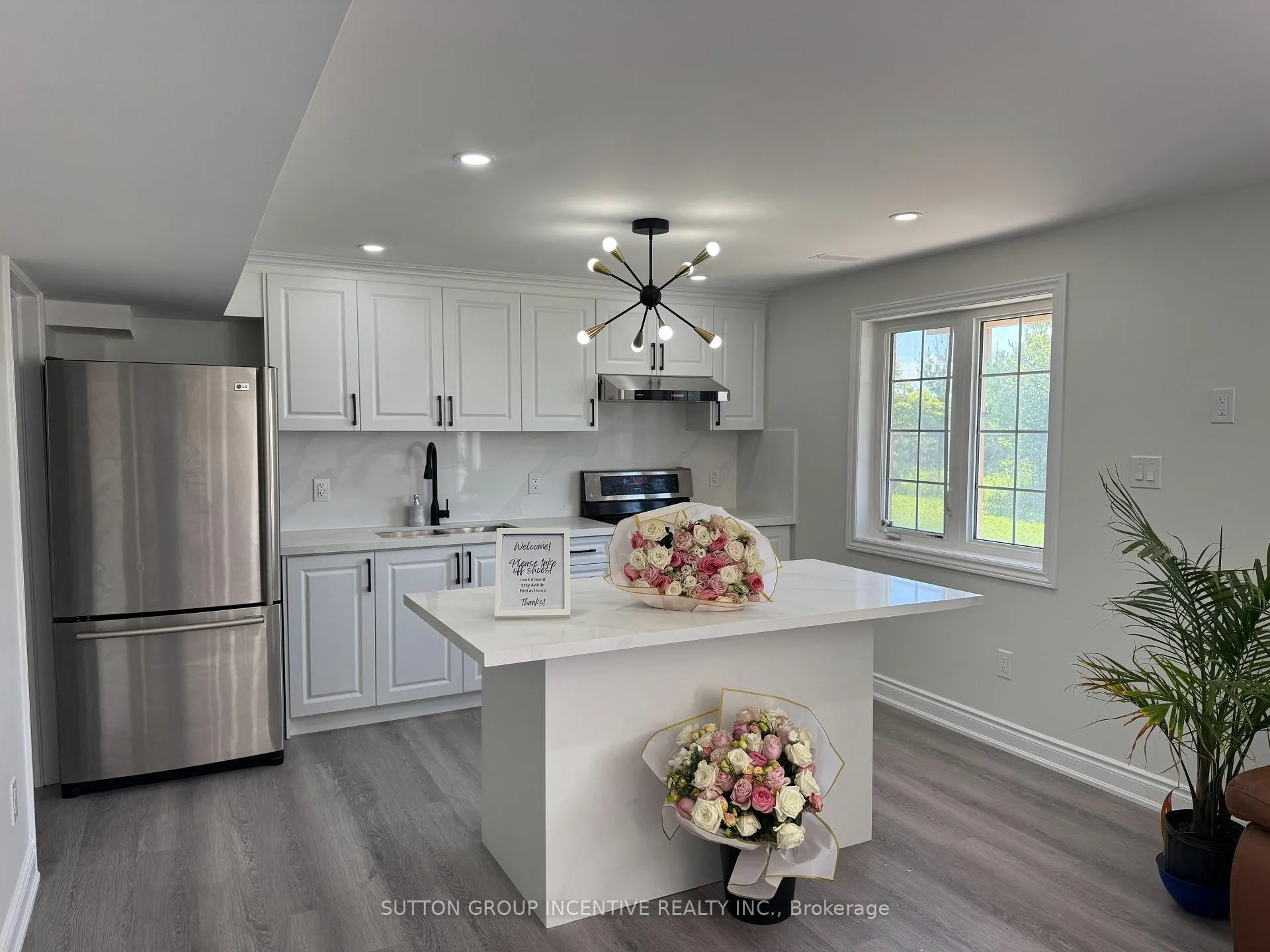 Photo 1 of Unit B, 973- Walk out UNIT B Green Street, Innisfil, Lefroy — HOMEH