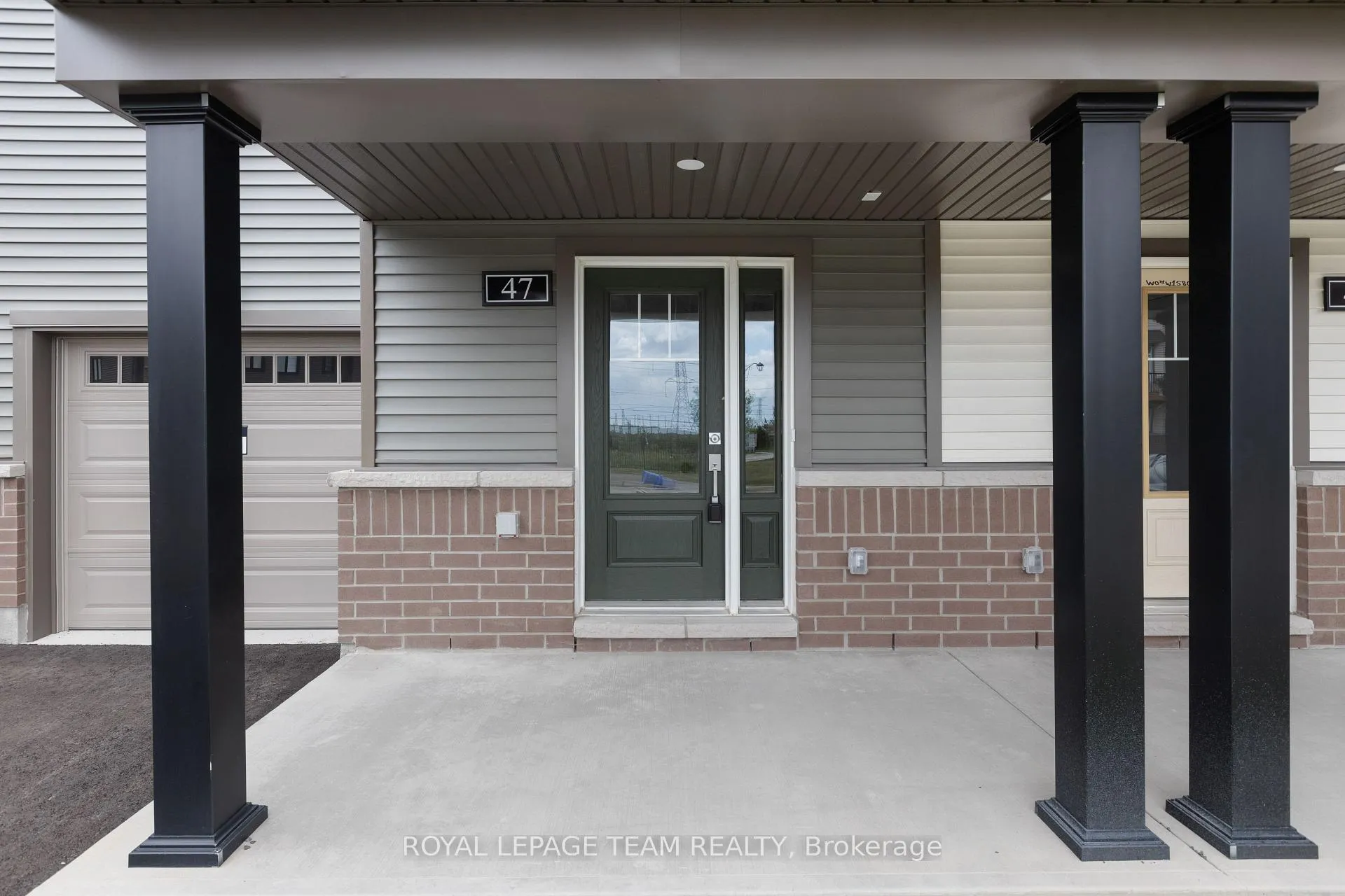 Photo 2 of 47 Cordage Street, Ottawa, Avalon East — HOMEH