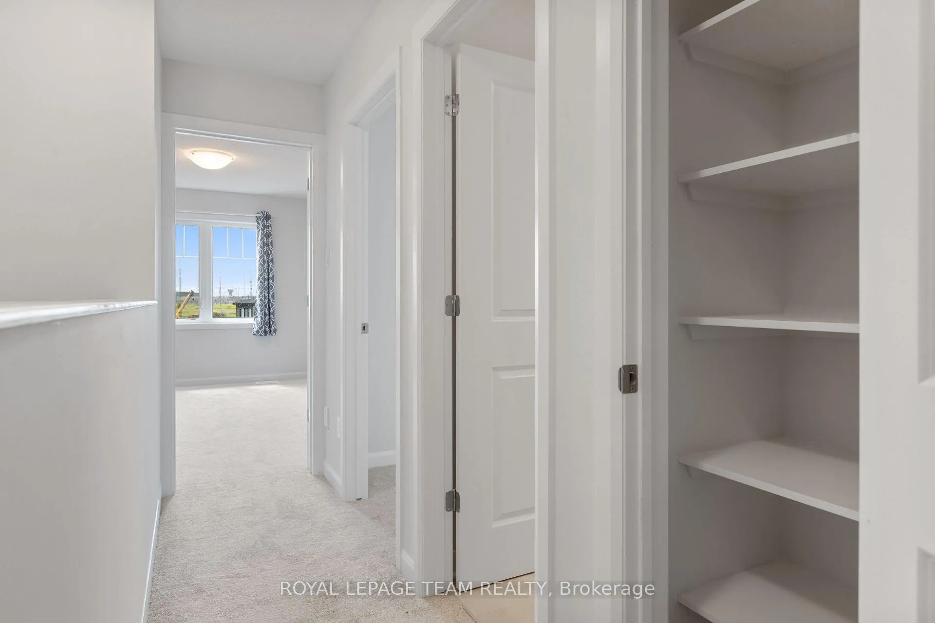 Photo 15 of 47 Cordage Street, Ottawa, Avalon East — HOMEH