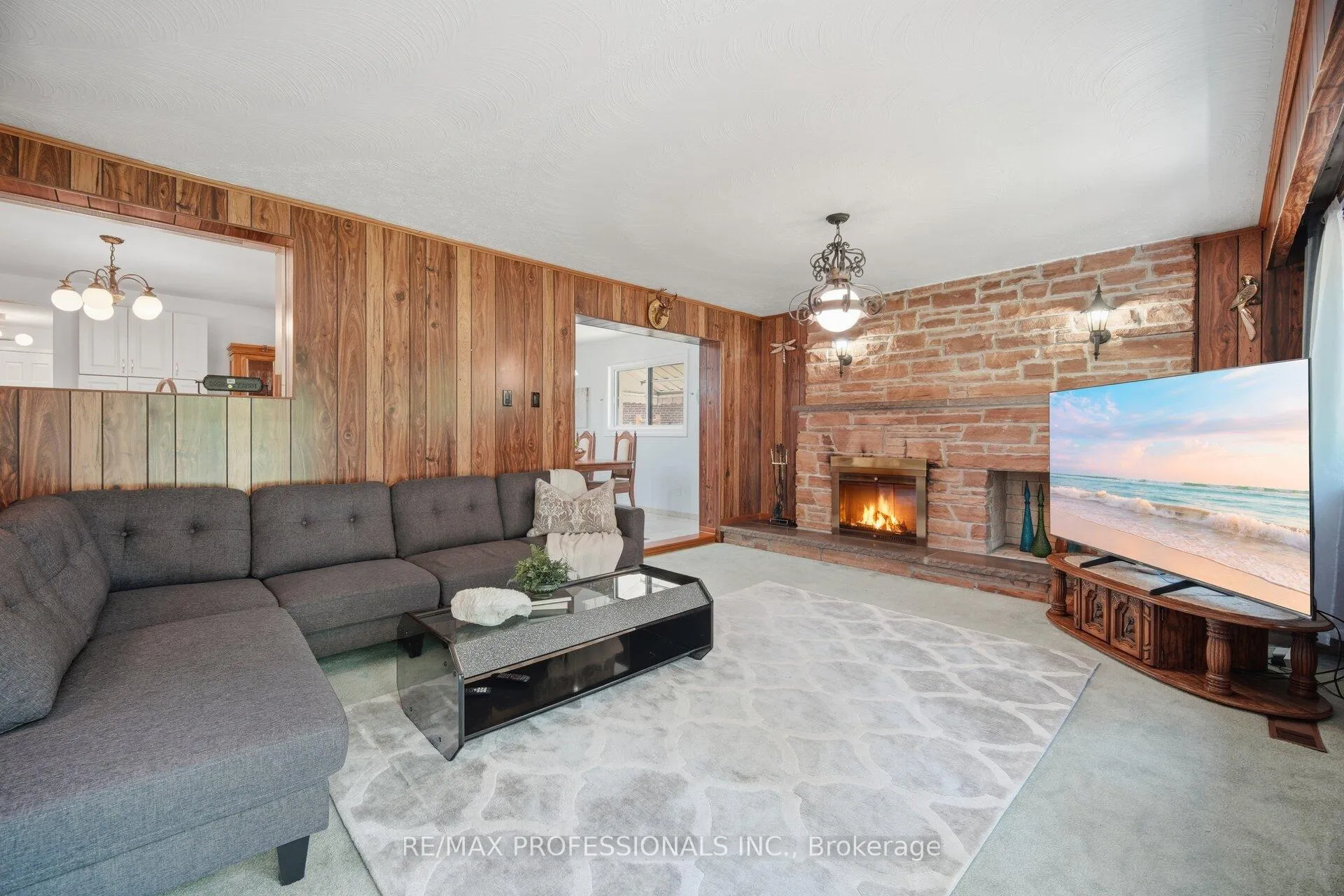 Photo 12 of 74 Ringway Crescent, Etobicoke, Elms-Old Rexdale — HOMEH