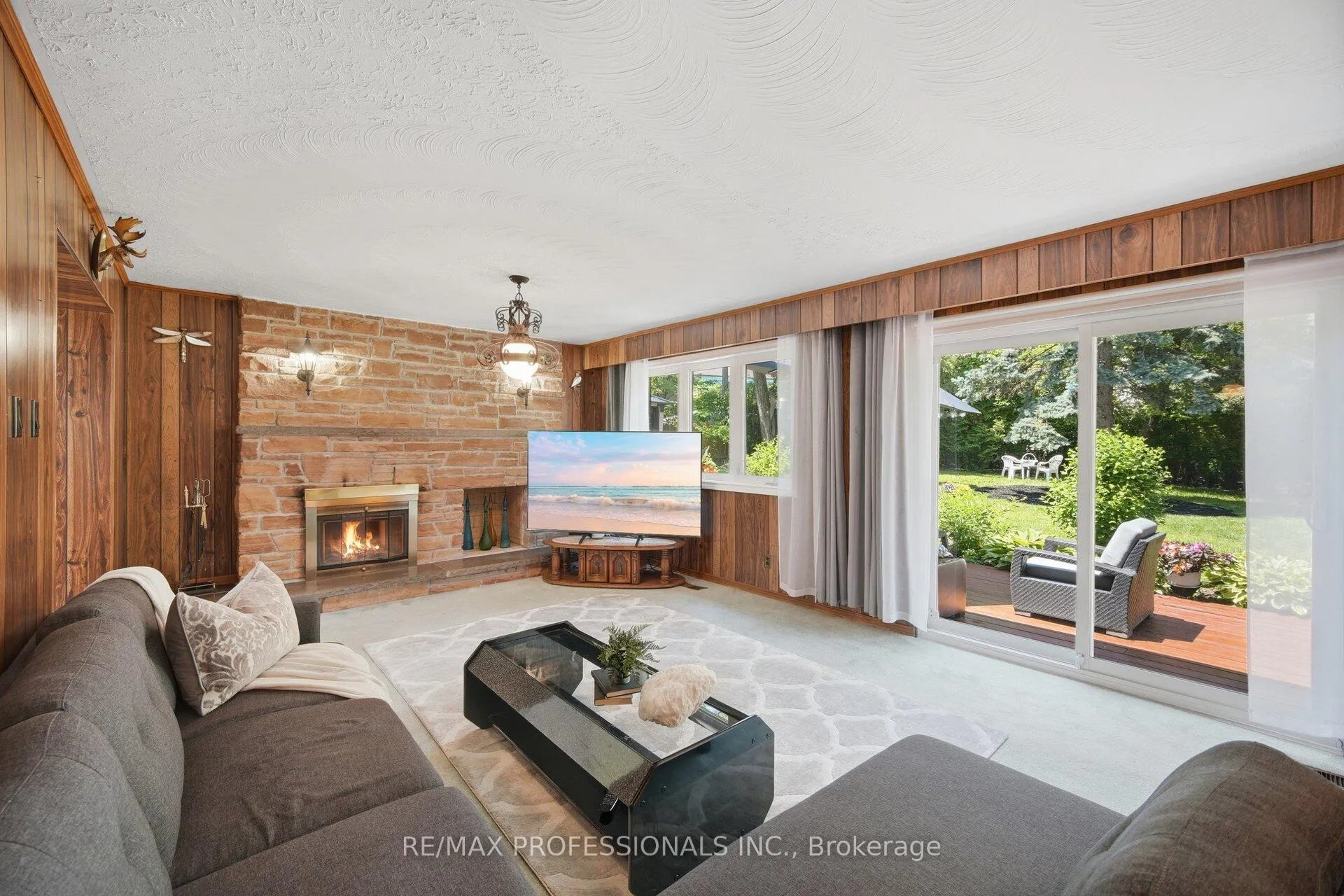 Photo 13 of 74 Ringway Crescent, Etobicoke, Elms-Old Rexdale — HOMEH