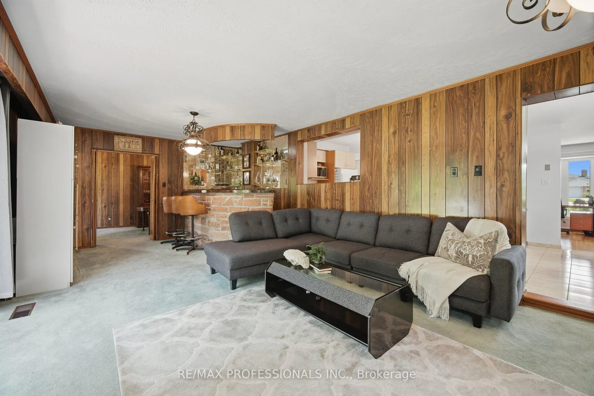 Photo 15 of 74 Ringway Crescent, Etobicoke, Elms-Old Rexdale — HOMEH
