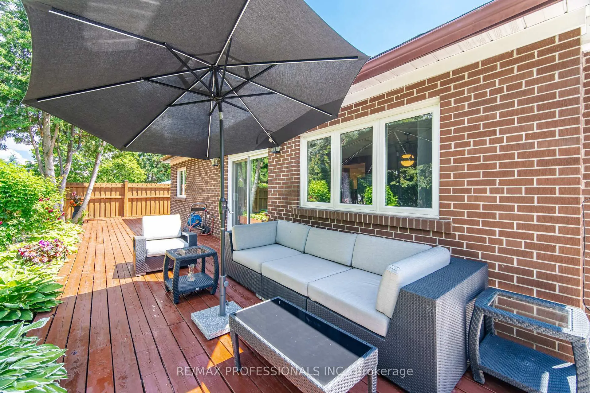 Photo 35 of 74 Ringway Crescent, Etobicoke, Elms-Old Rexdale — HOMEH