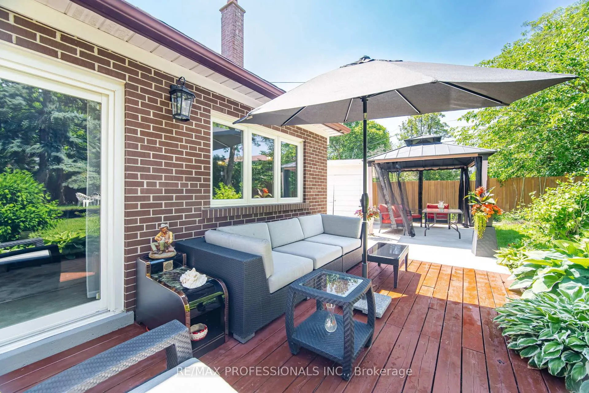 Photo 36 of 74 Ringway Crescent, Etobicoke, Elms-Old Rexdale — HOMEH