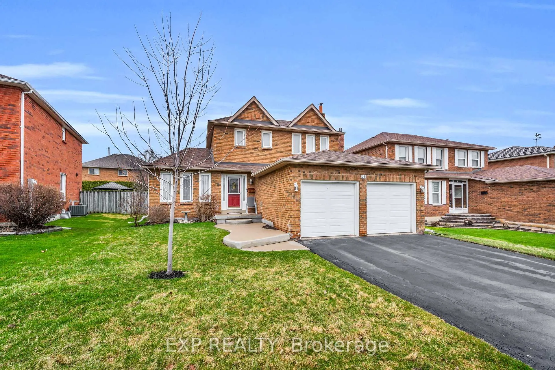 Photo 2 of 22 Bristol Avenue, Brampton, Northwood Park — HOMEH