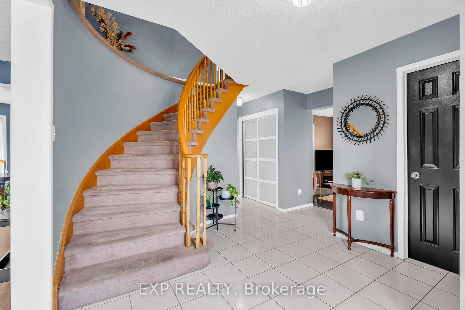 Photo 7 of 22 Bristol Avenue, Brampton, Northwood Park — HOMEH