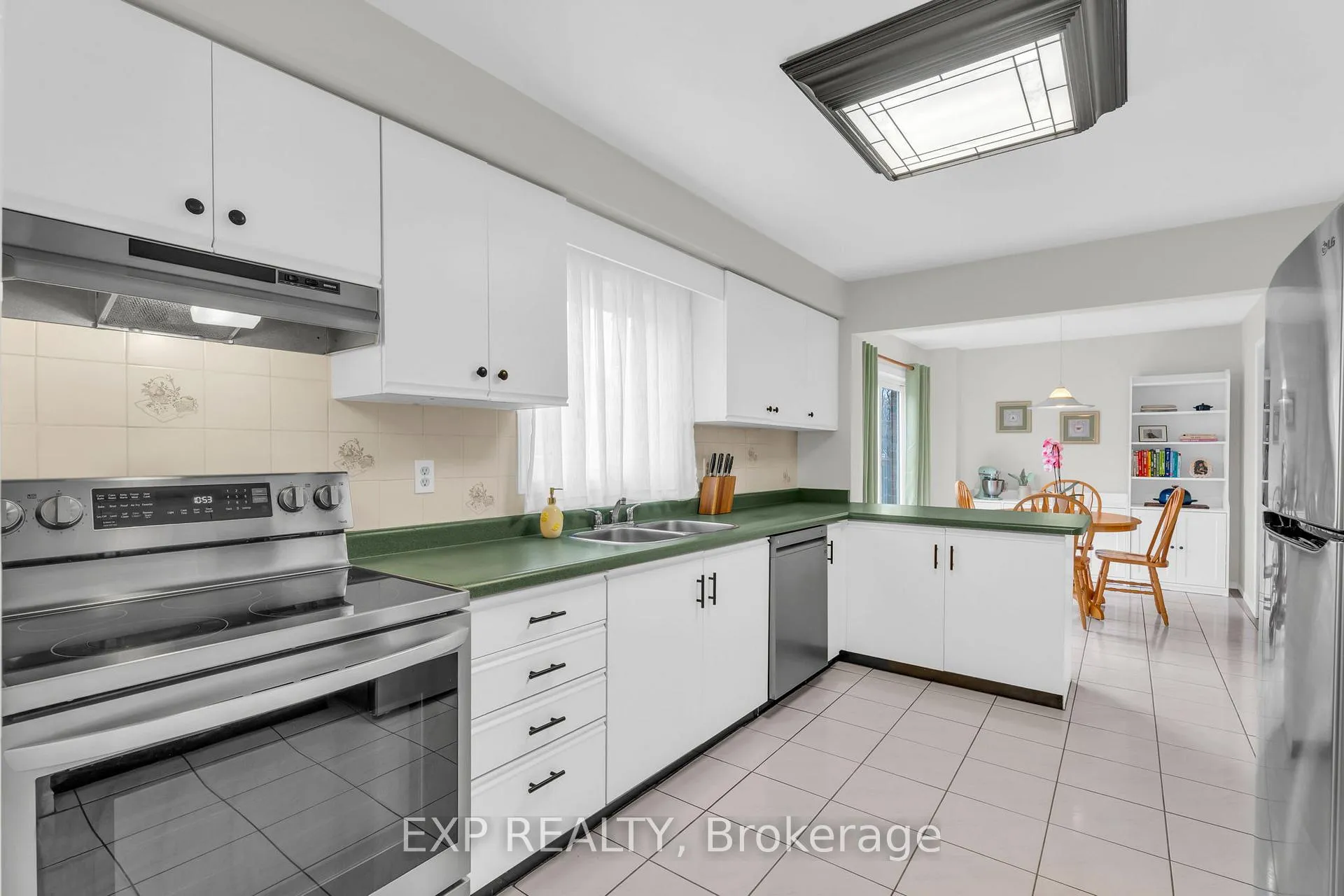 Photo 14 of 22 Bristol Avenue, Brampton, Northwood Park — HOMEH