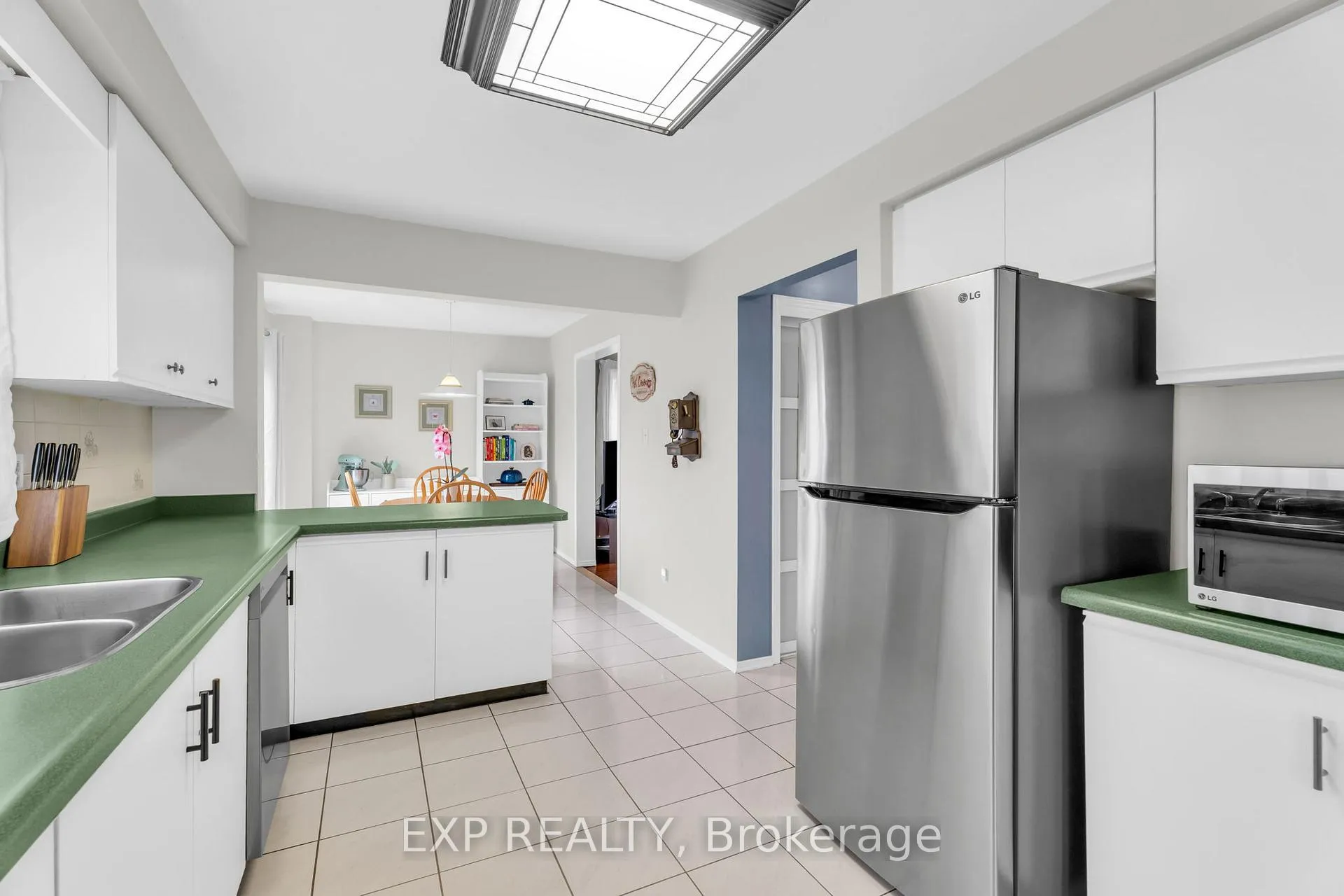 Photo 15 of 22 Bristol Avenue, Brampton, Northwood Park — HOMEH