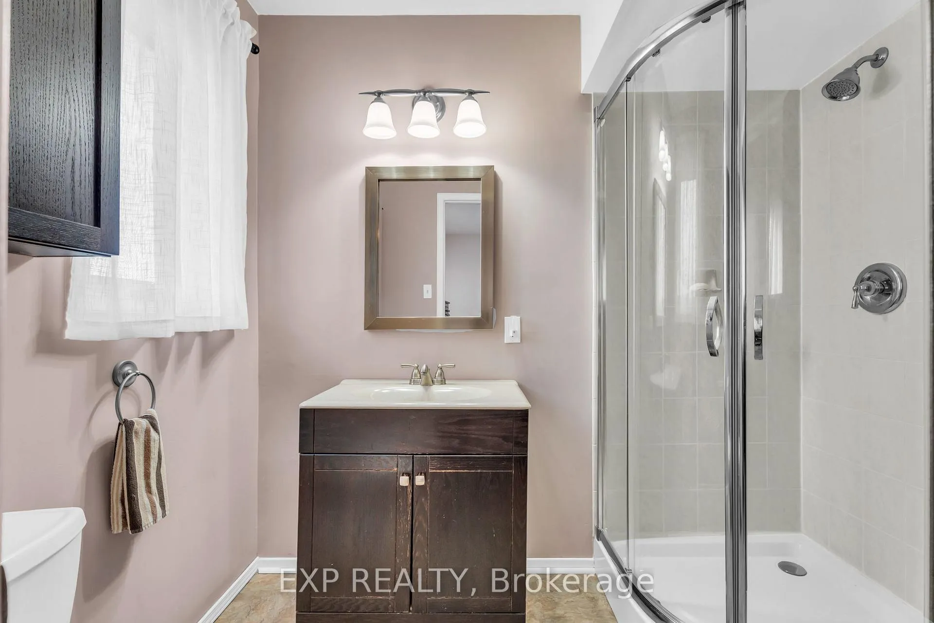 Photo 27 of 22 Bristol Avenue, Brampton, Northwood Park — HOMEH