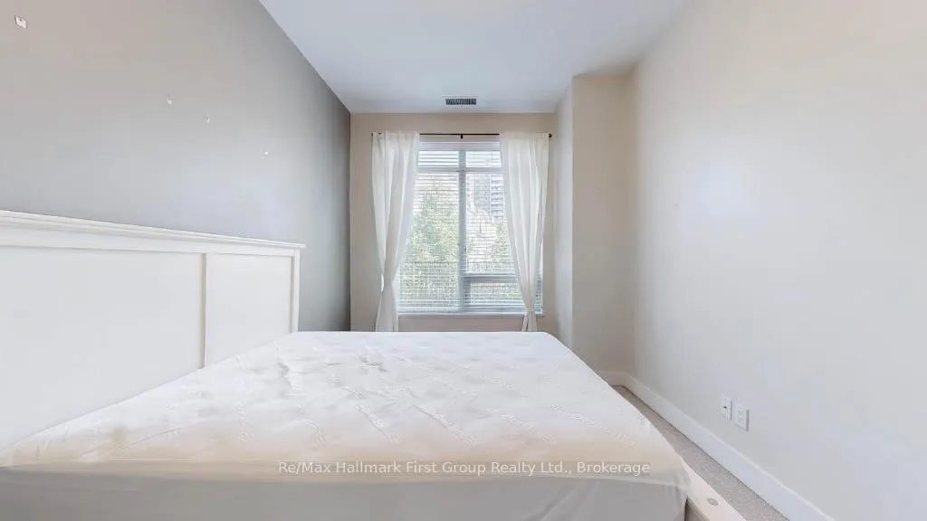 Photo 18 of Unit 103, 1215 Bayly Street, Pickering, Bay Ridges — HOMEH
