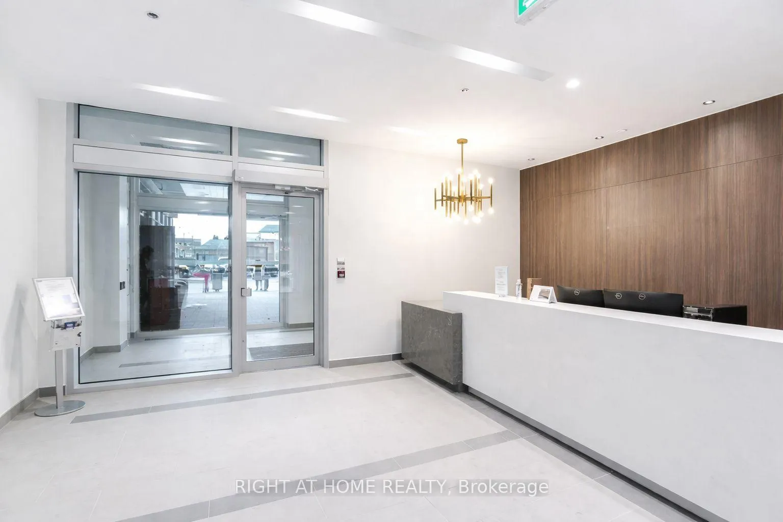 Photo 2 of Unit 418, 1787 St Clair Avenue, Toronto, Weston-Pellam Park — HOMEH